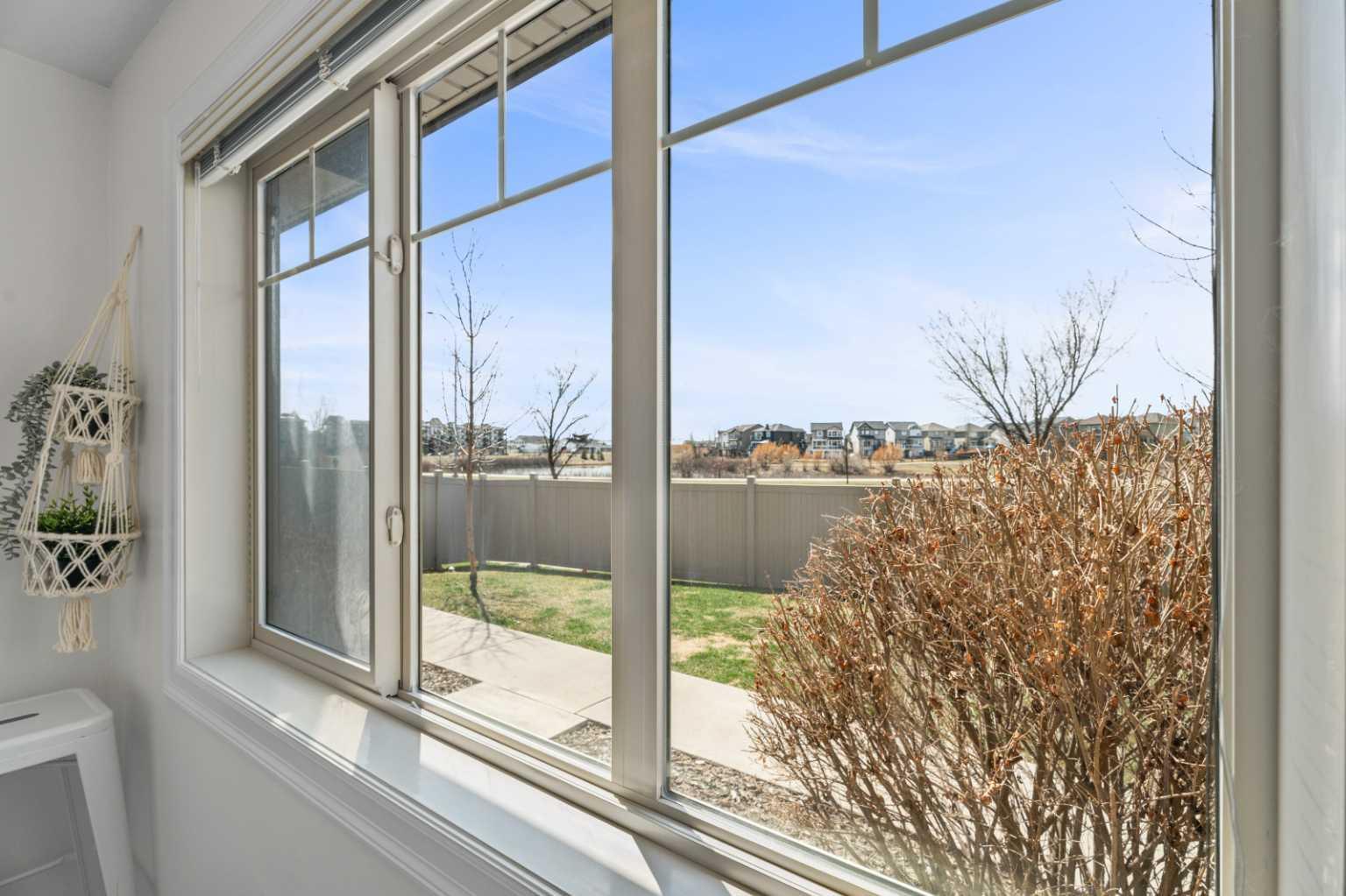 410, 121 Copperpond Common SE