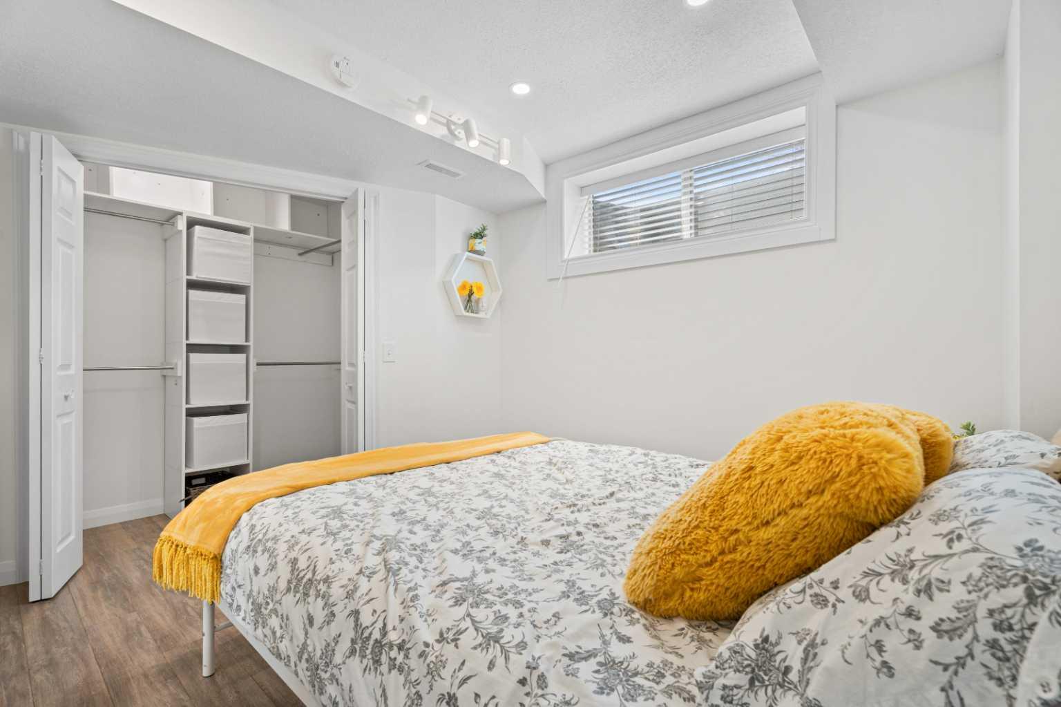 410, 121 Copperpond Common SE
