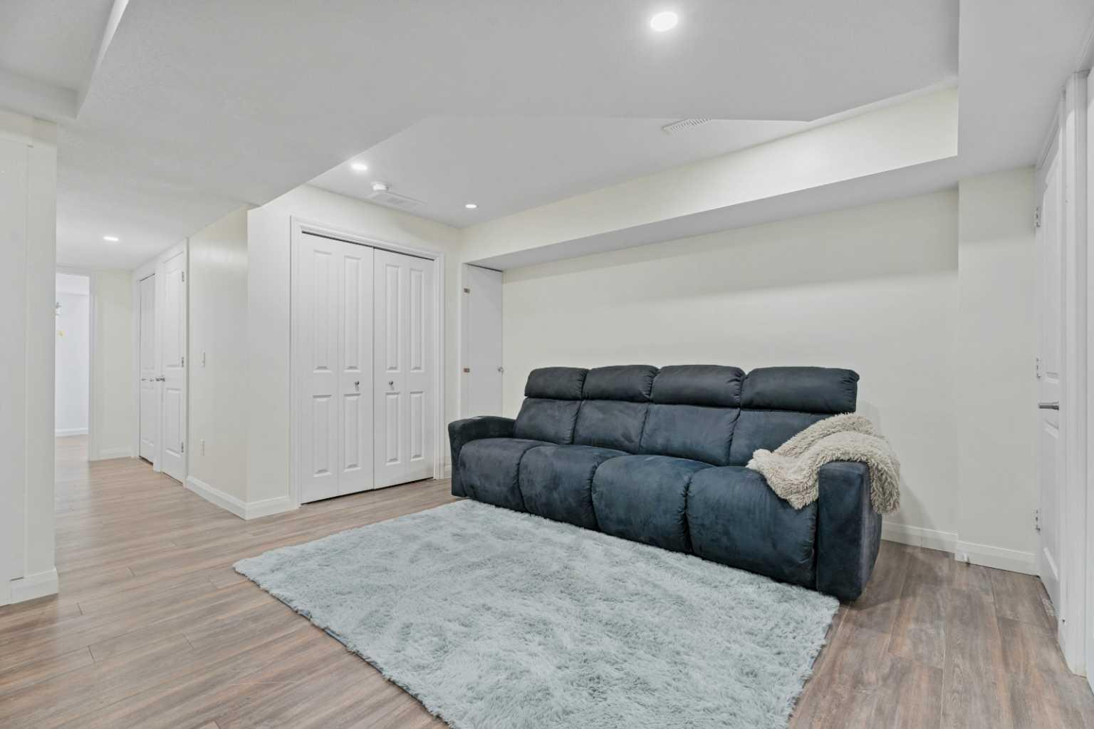 410, 121 Copperpond Common SE