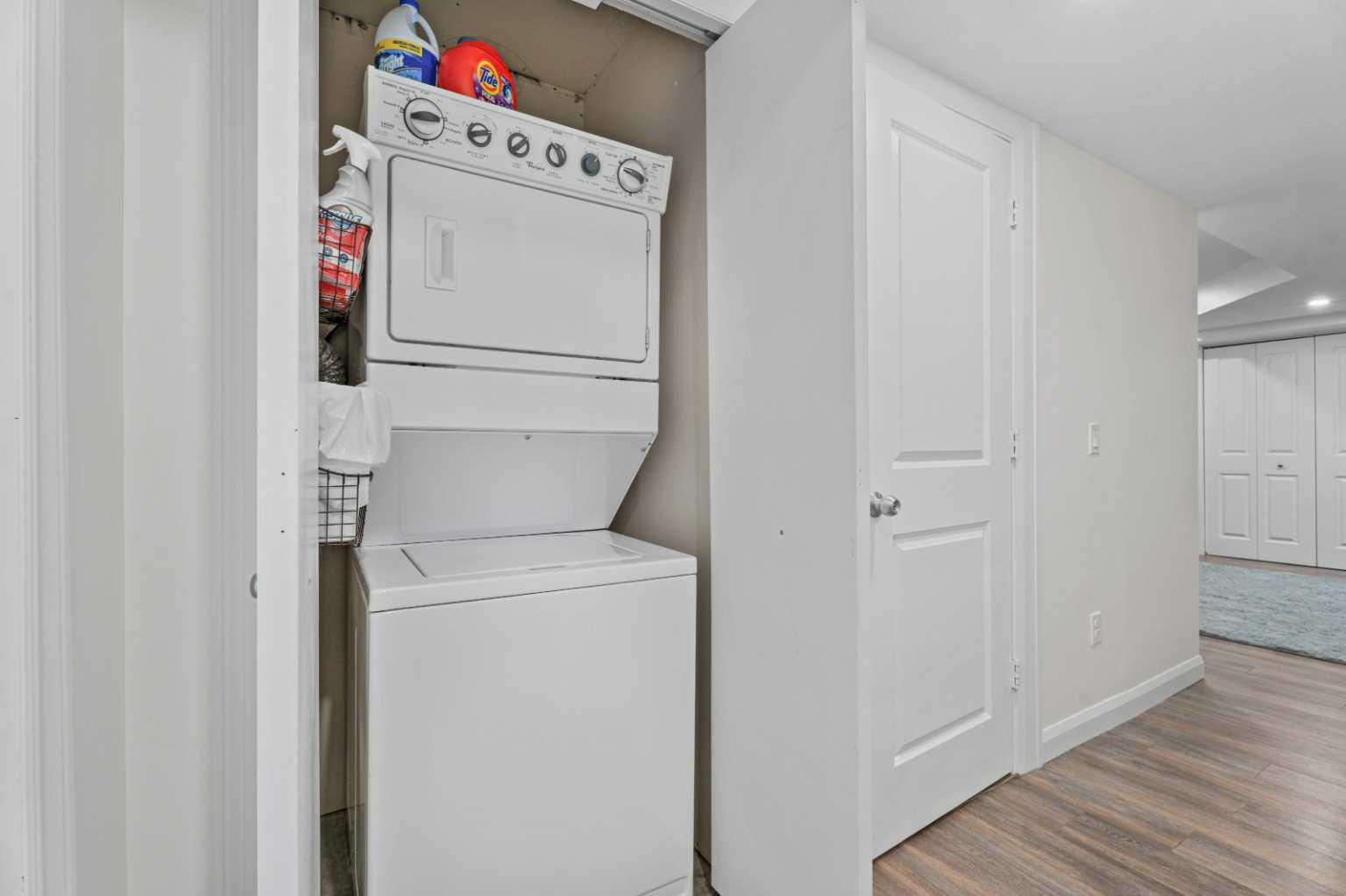 410, 121 Copperpond Common SE