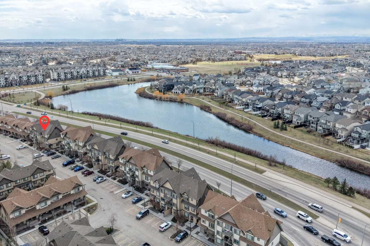410, 121 Copperpond Common SE