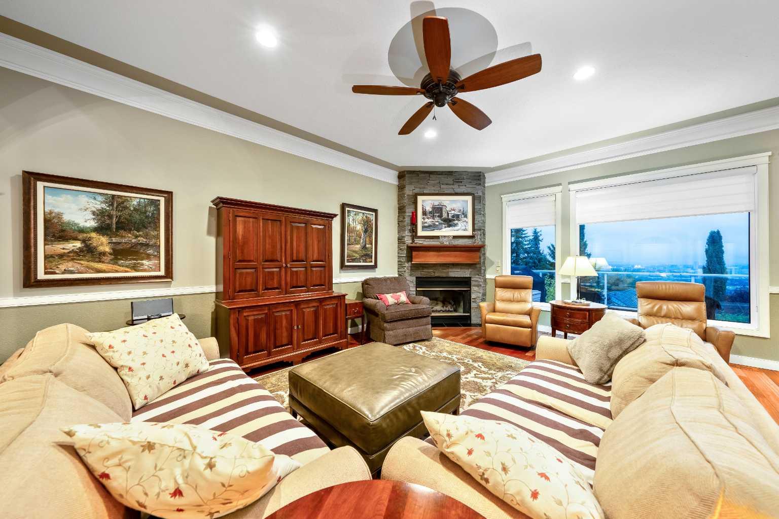 12 Patina Hill SW