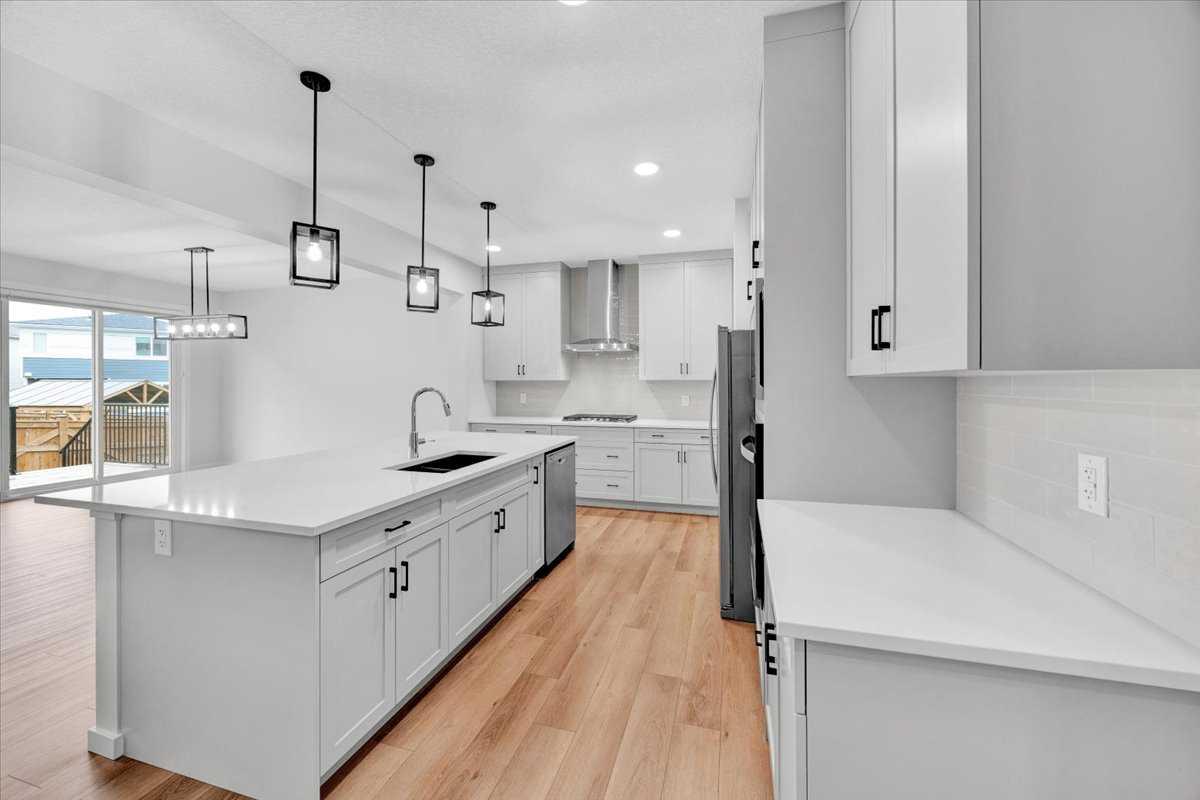 75 Versant Rise SW