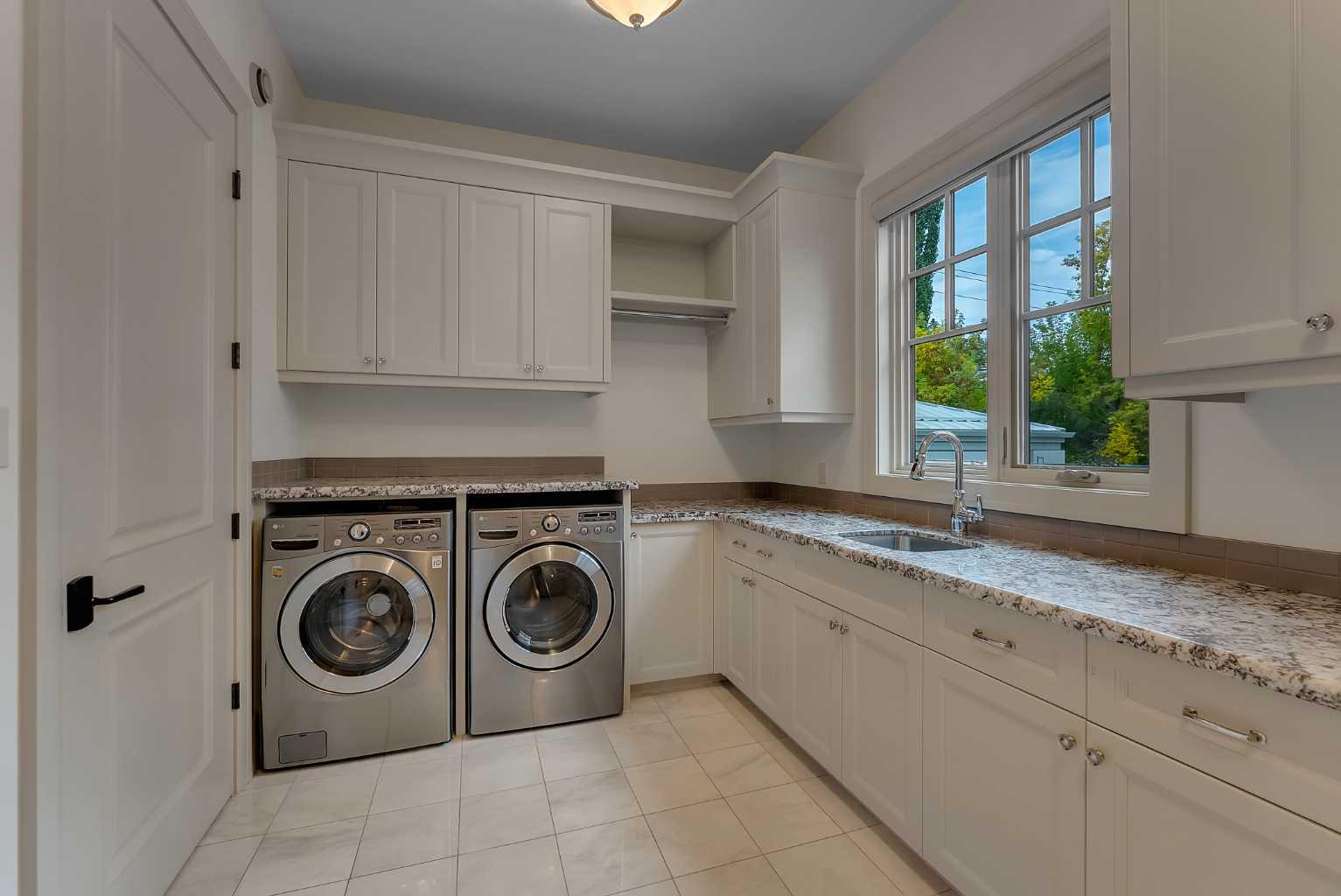 721 Riverdale Avenue SW