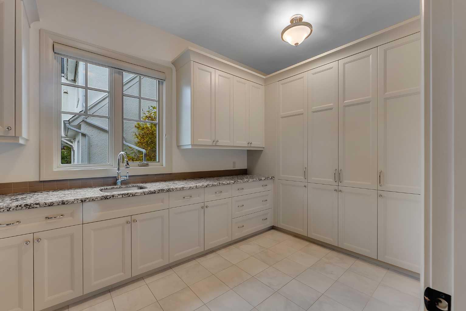 721 Riverdale Avenue SW