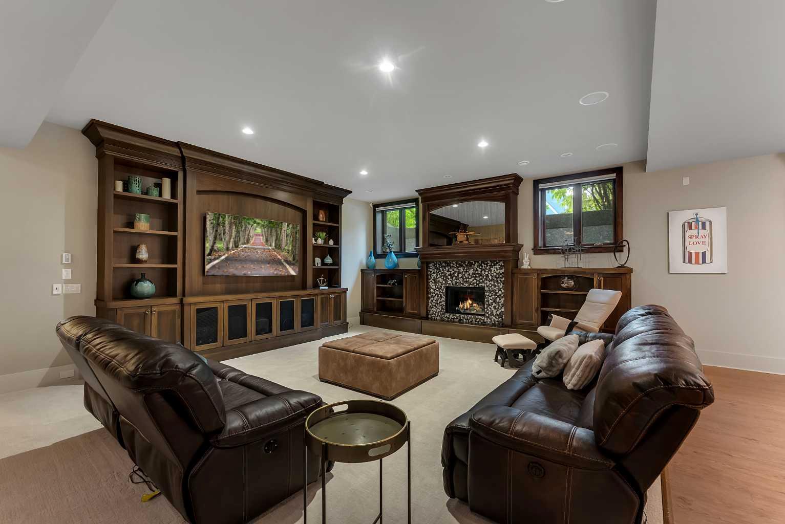 721 Riverdale Avenue SW