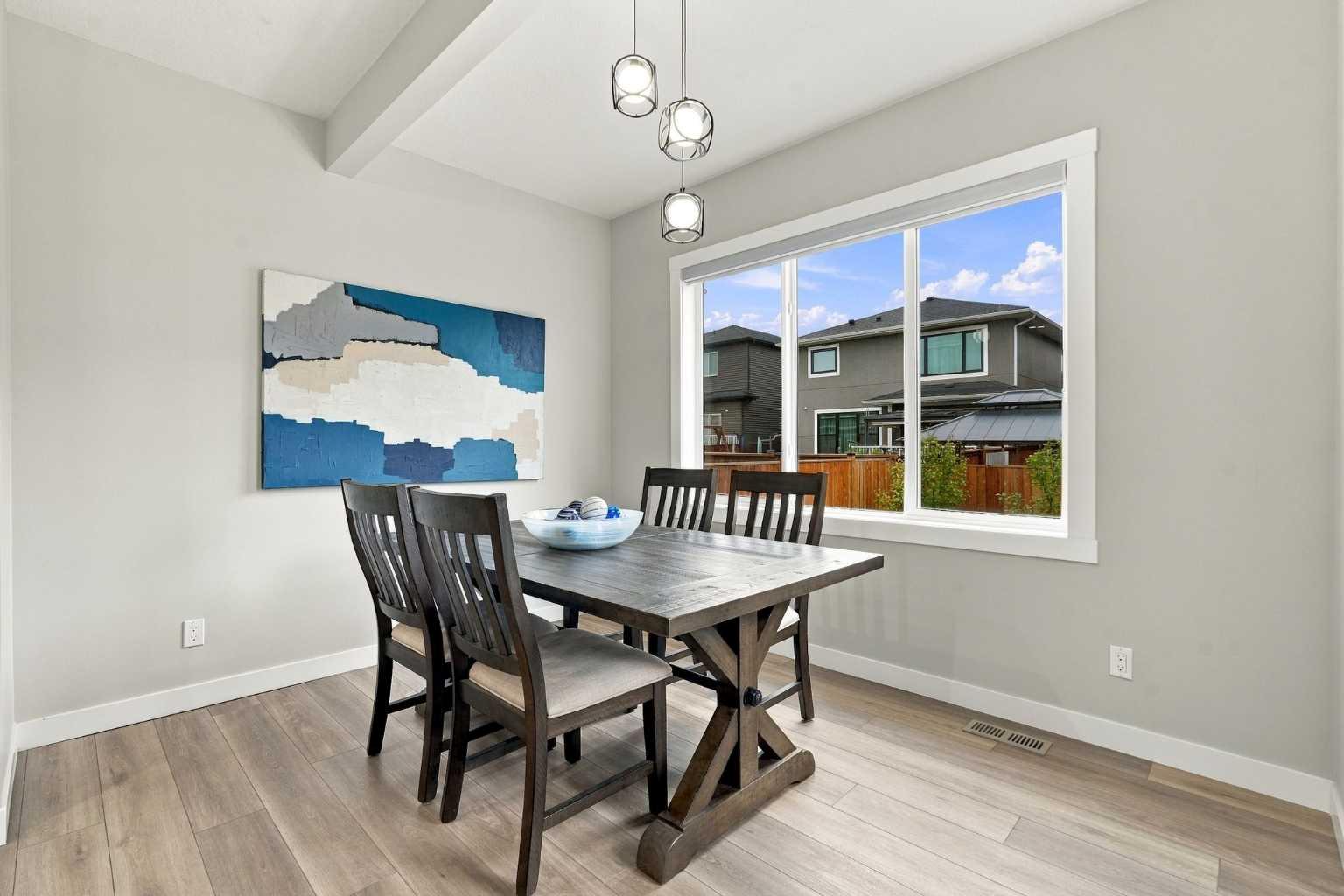 70 Creekside Avenue SW
