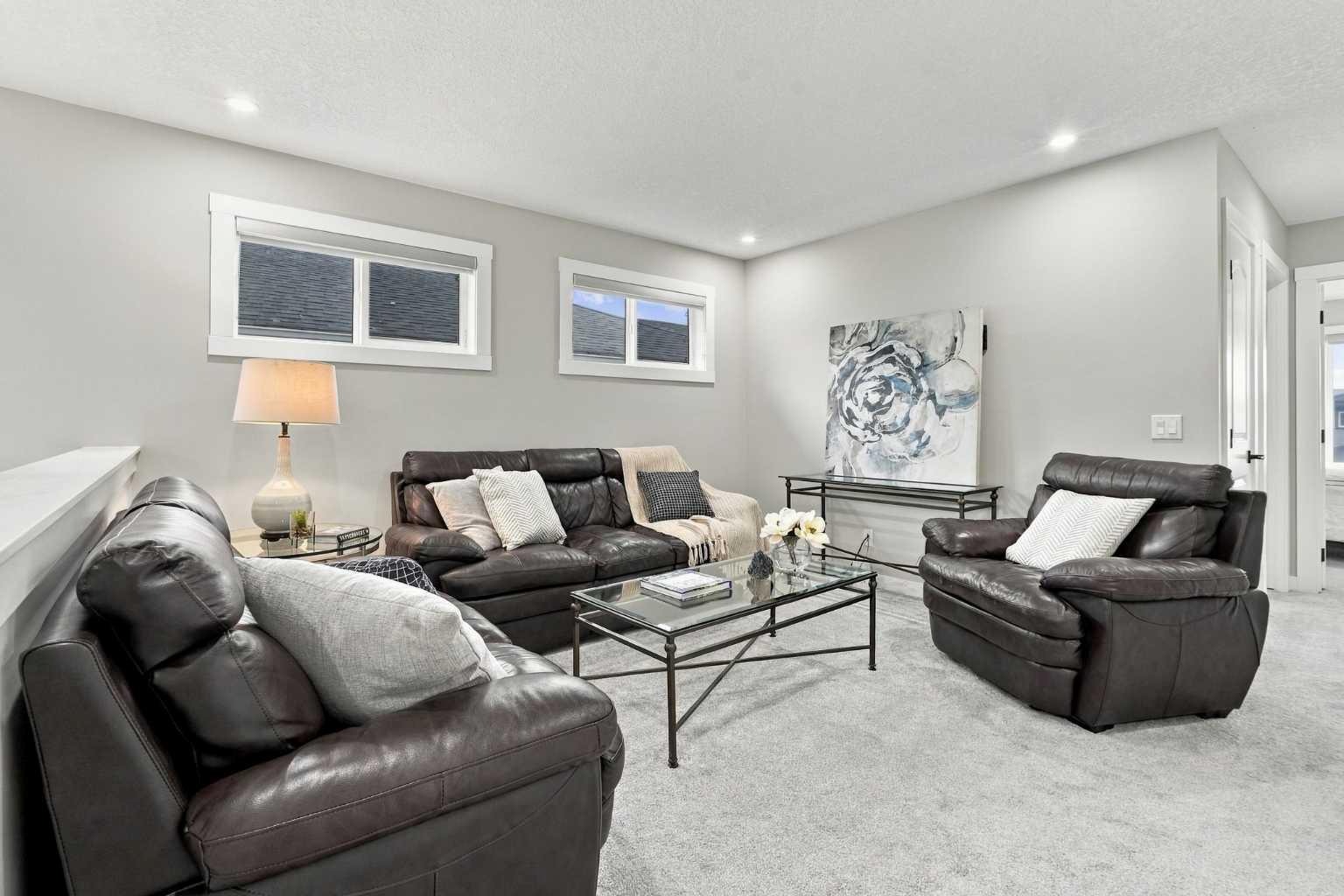 70 Creekside Avenue SW