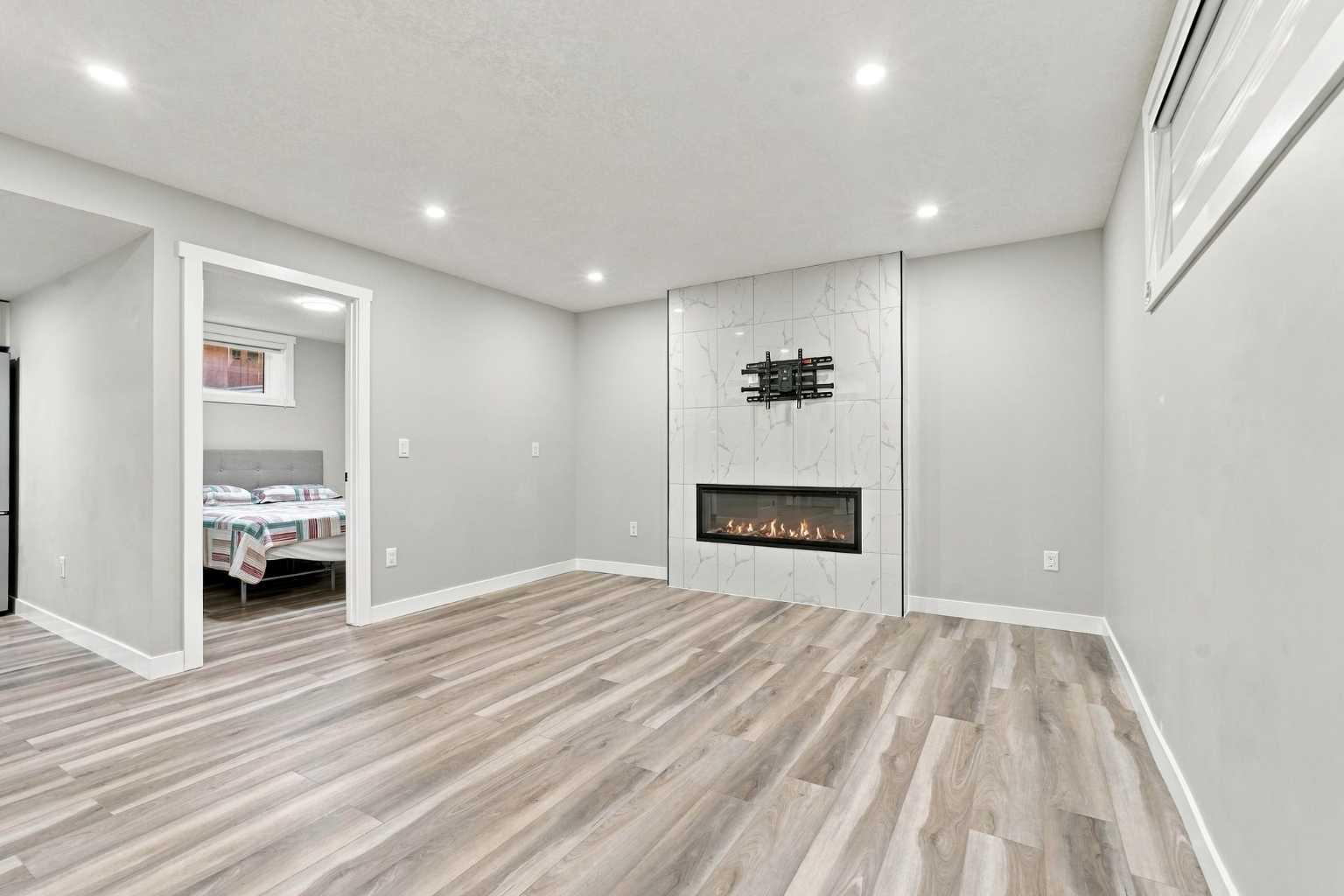 70 Creekside Avenue SW