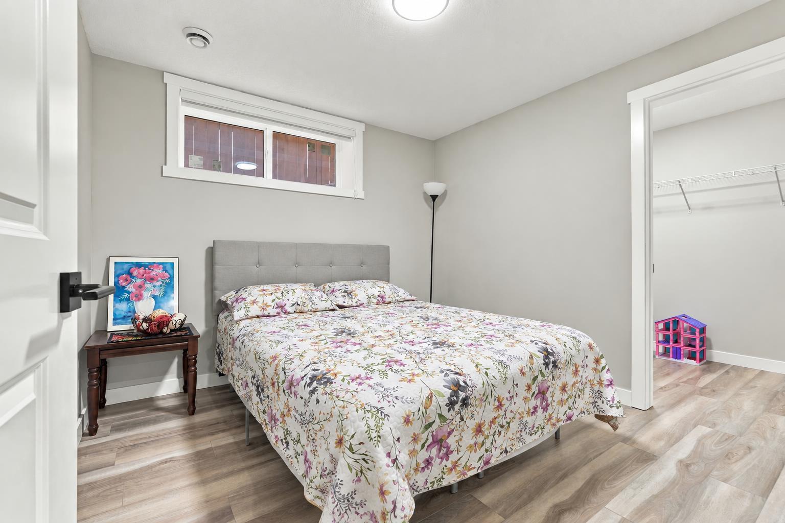70 Creekside Avenue SW