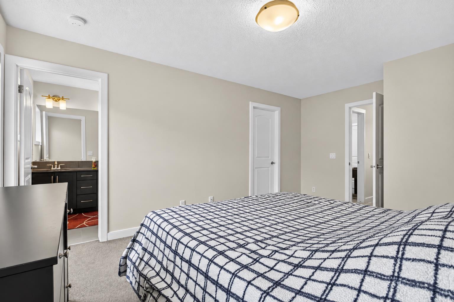 40 Sage Bluff Way NW