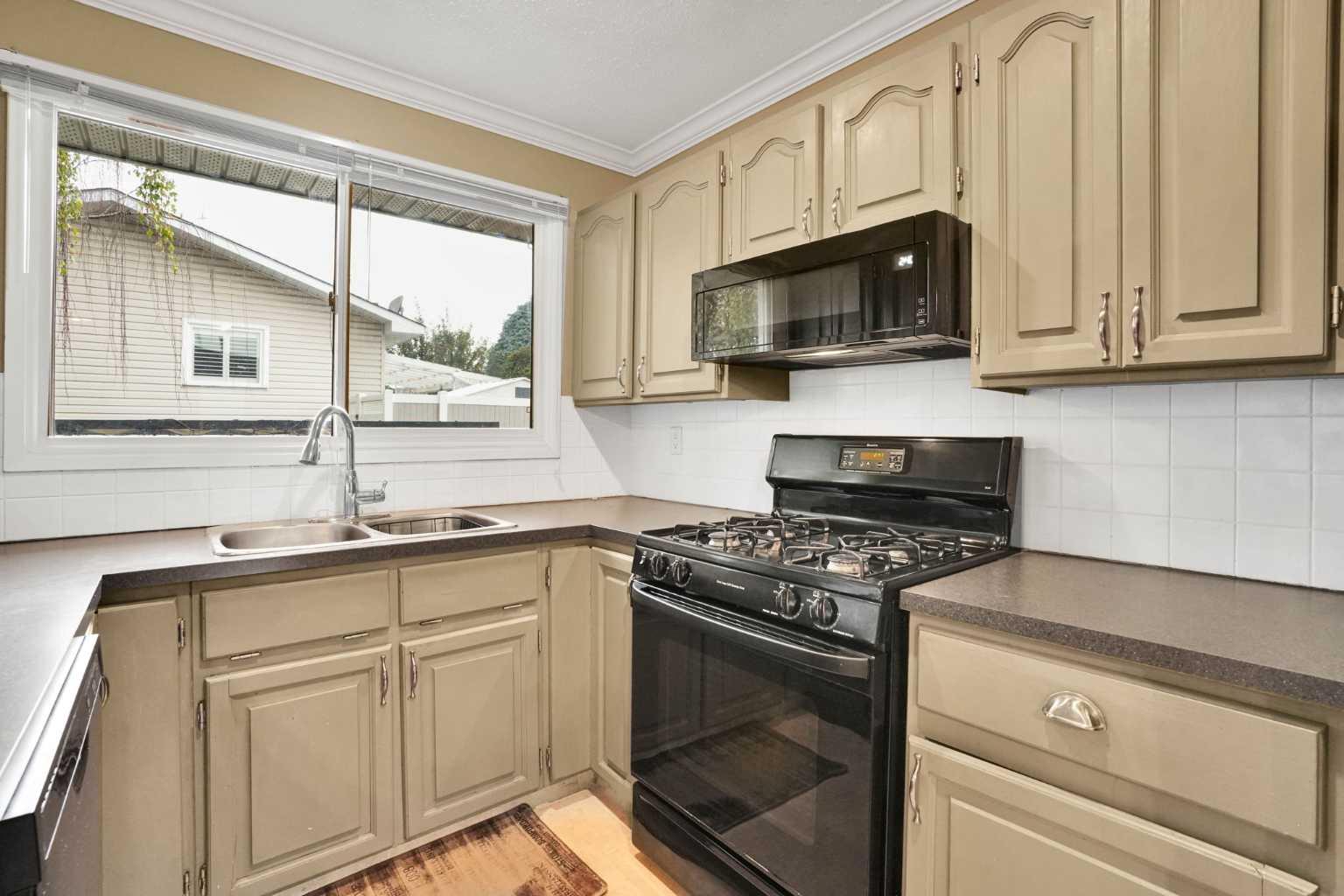 158 Rundleview Close NE