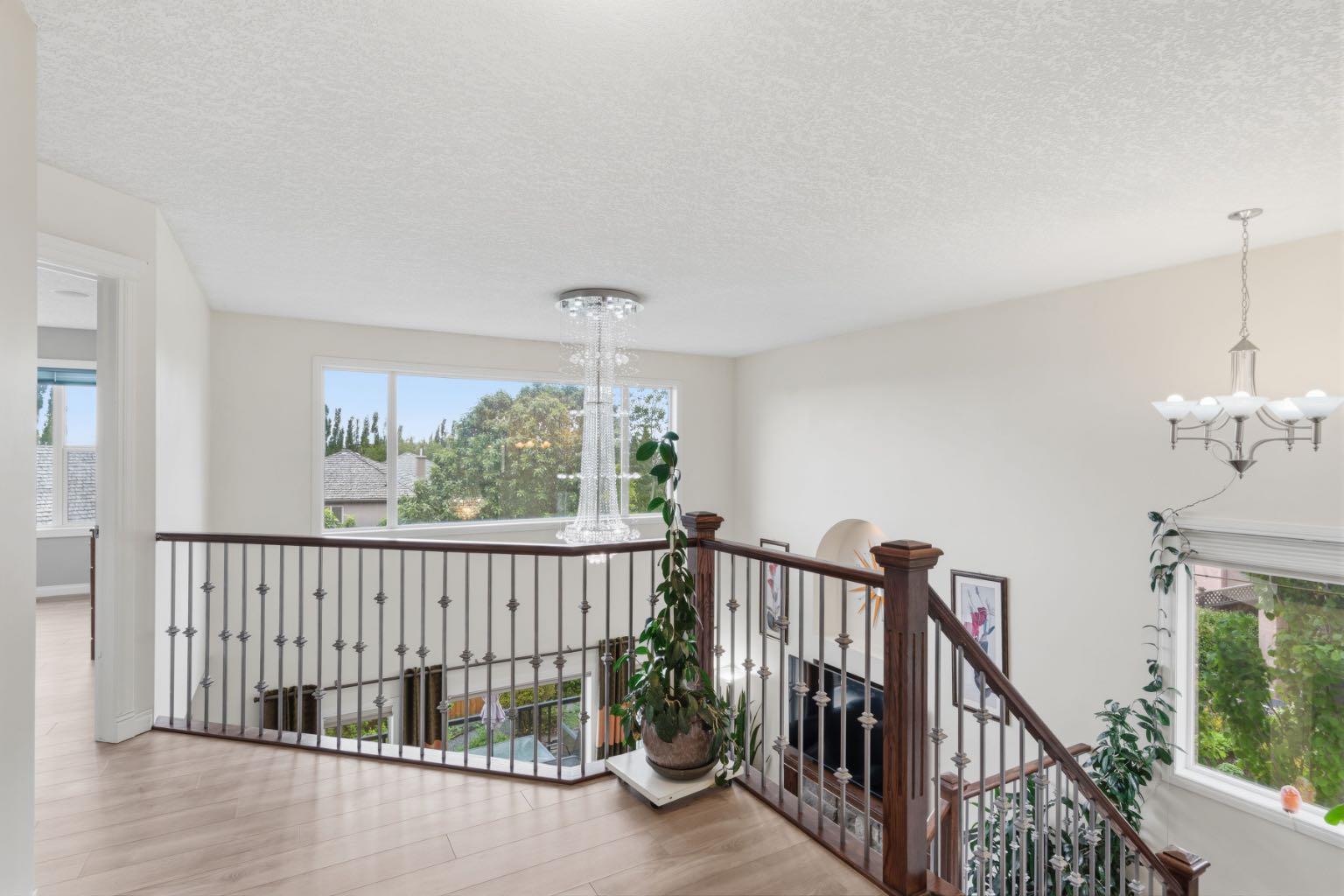 21 Royal Ridge Hill NW