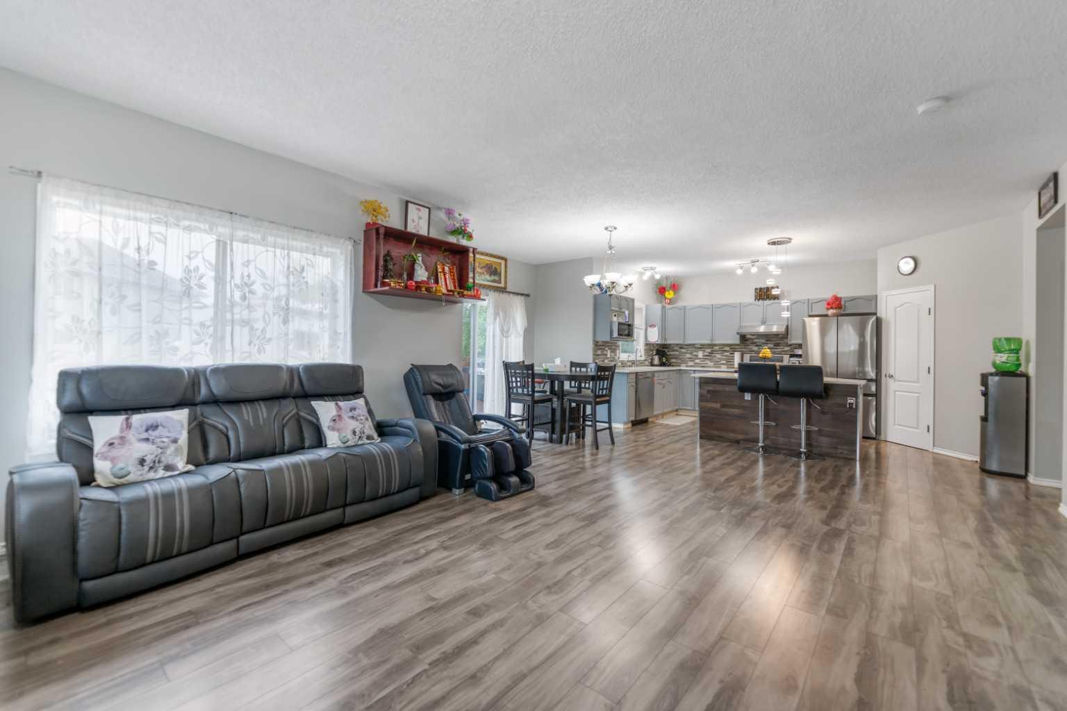 148 Springmere Way 