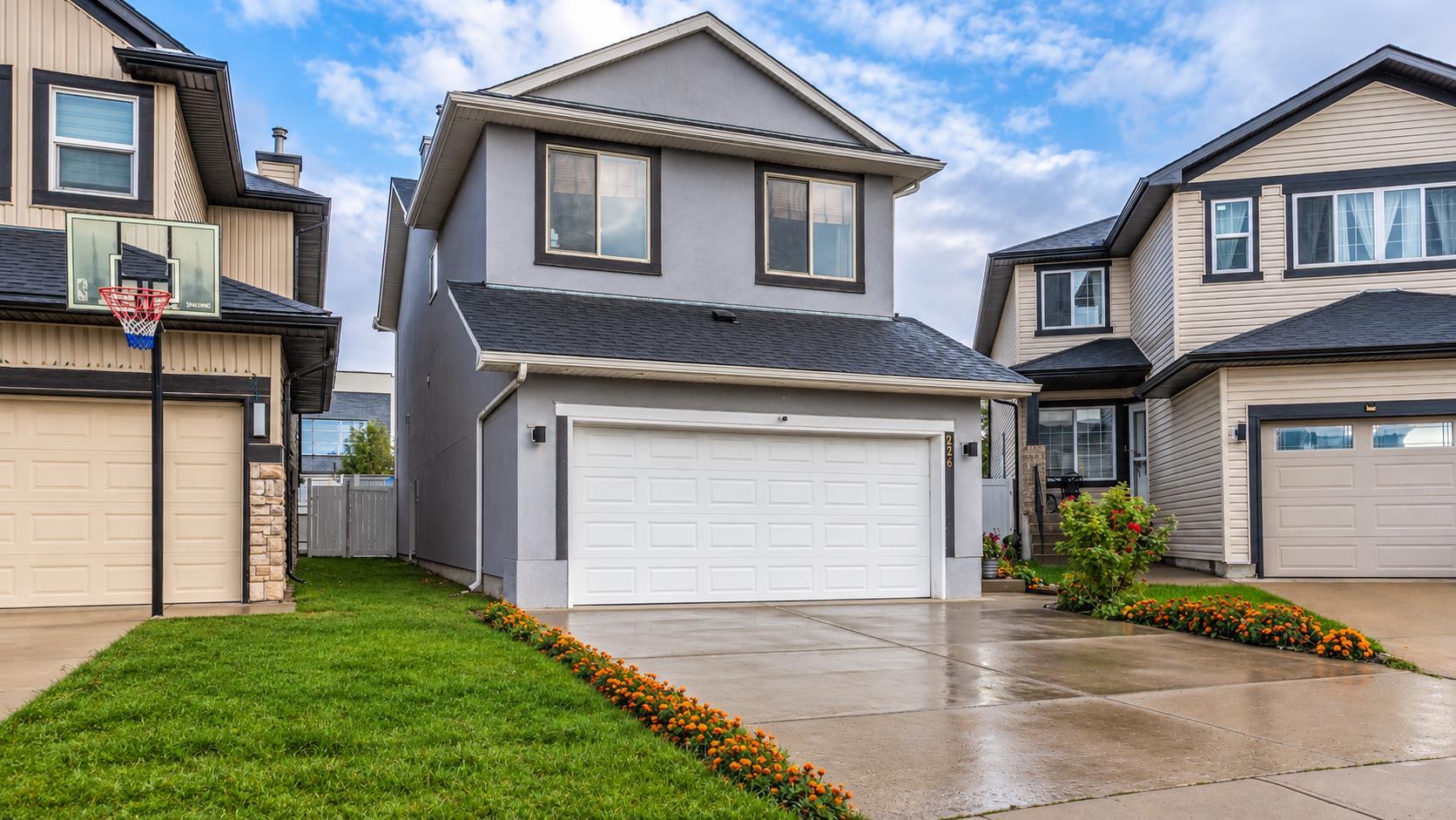 226 Saddlecrest Close 