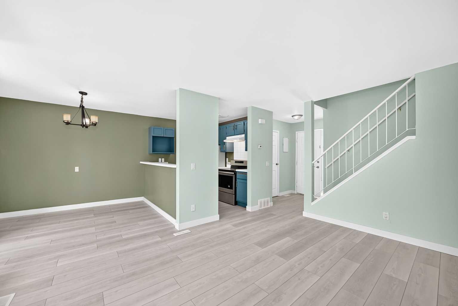 1, 208 Grier Terrace NE