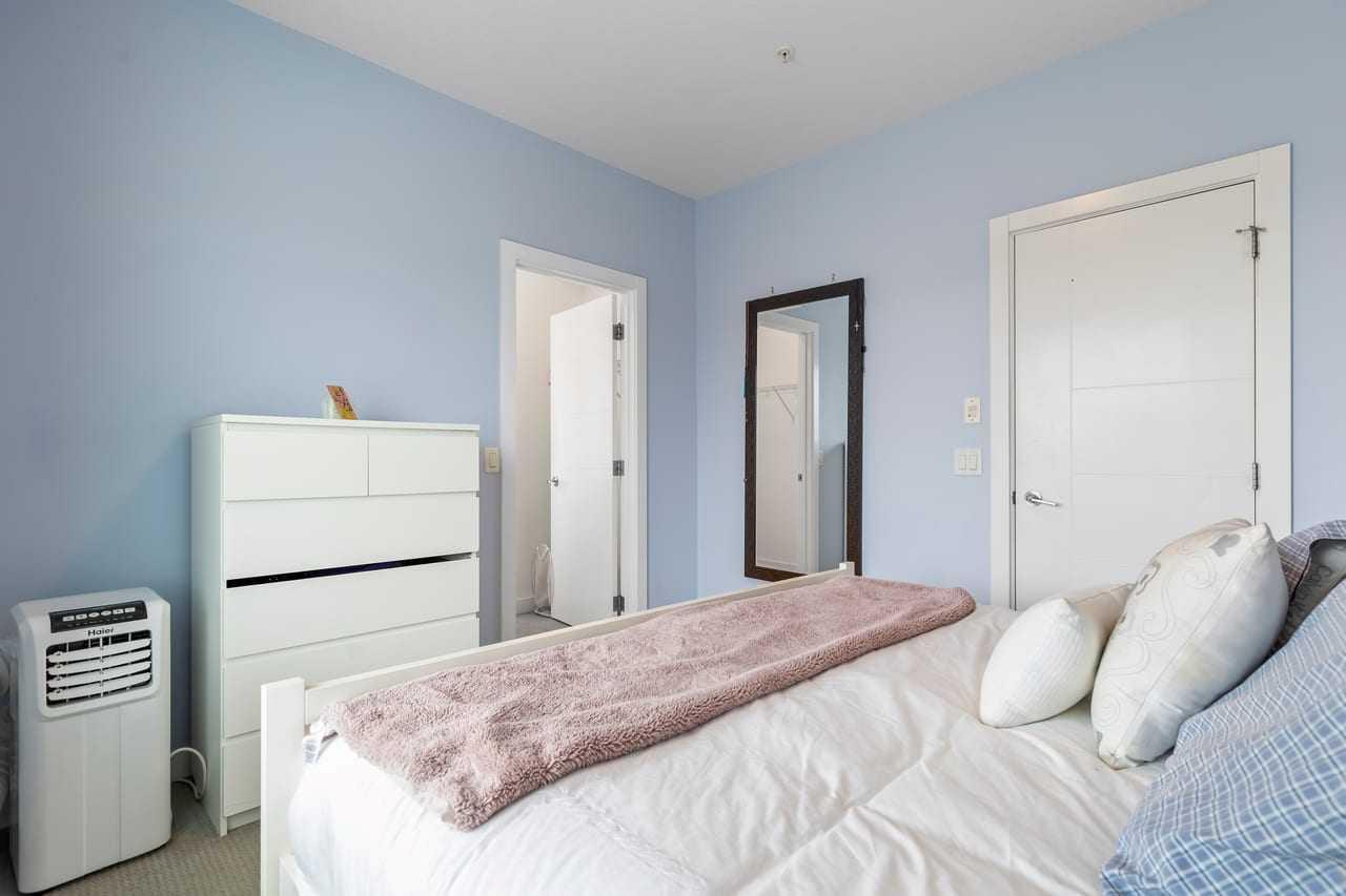 220, 8 Sage Hill Terrace NW