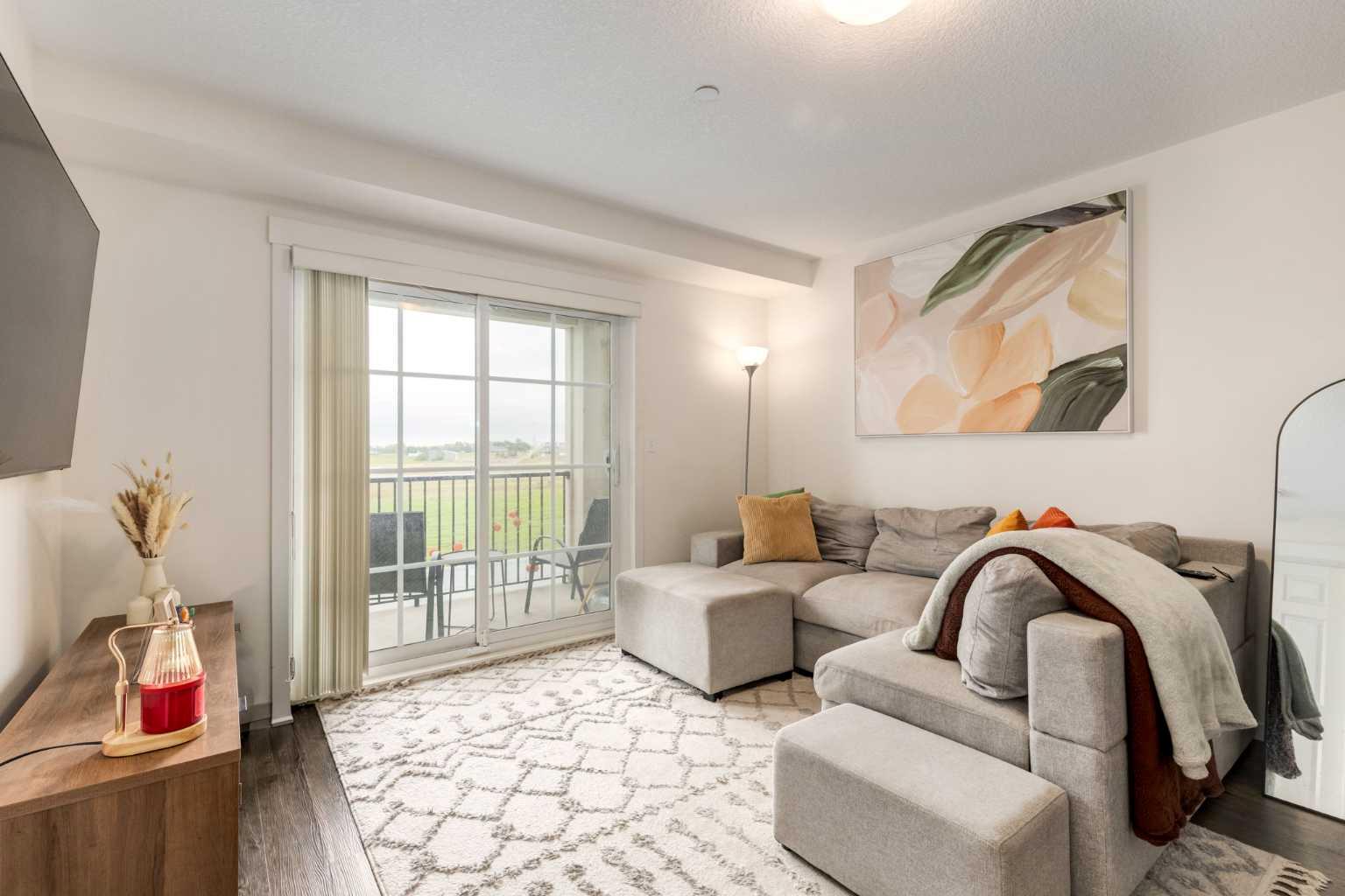 3310, 755 Copperpond Boulevard SE