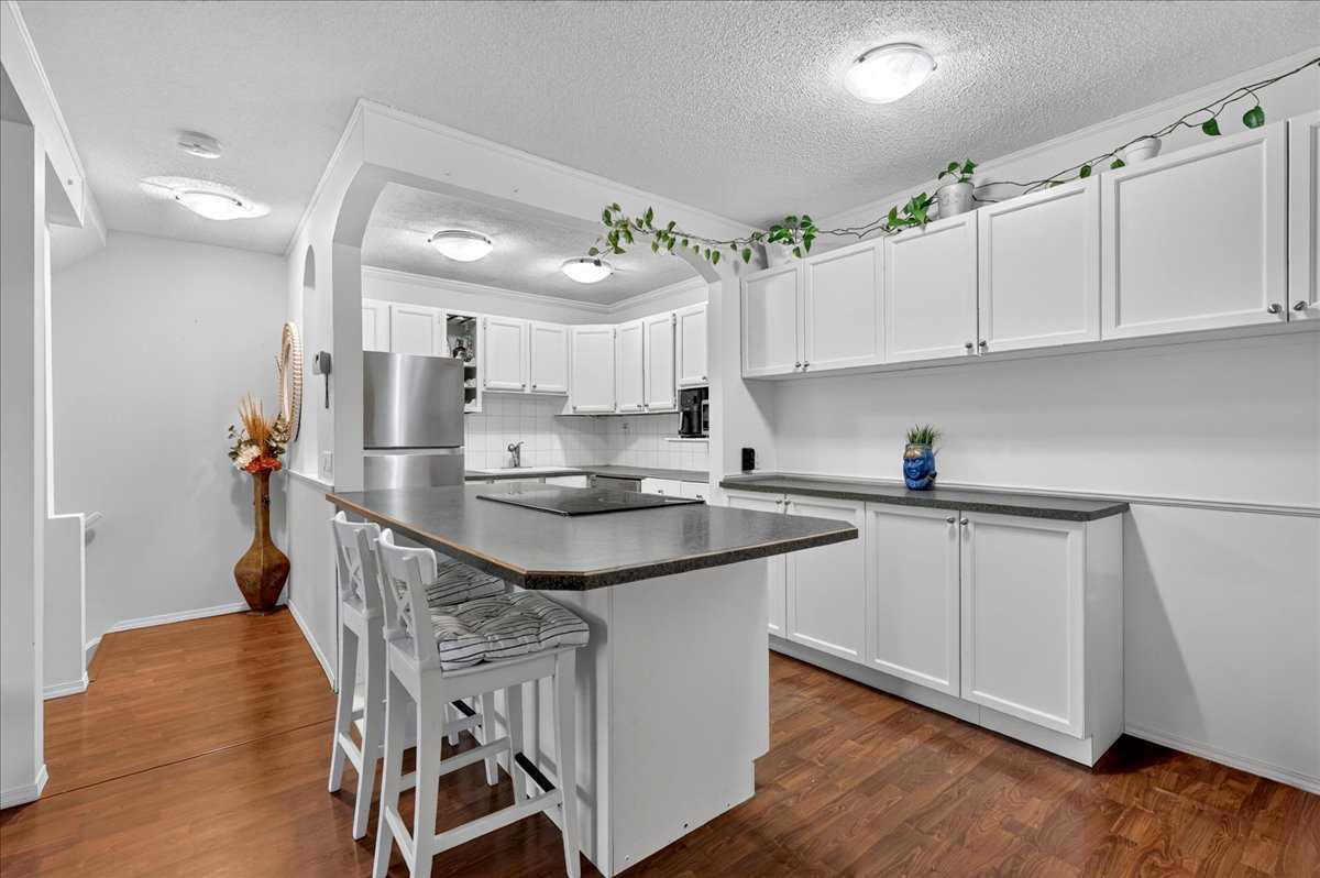 305, 11010 Bonaventure Drive SE