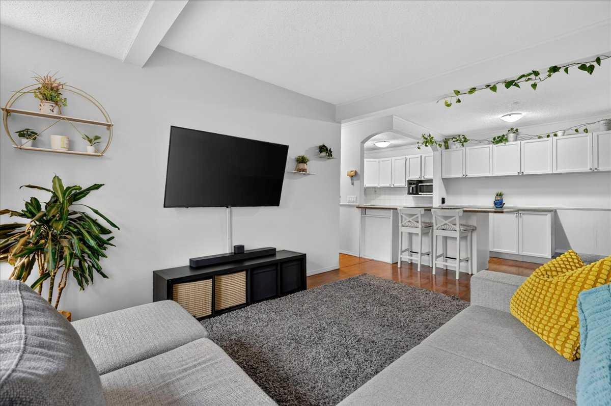 305, 11010 Bonaventure Drive SE