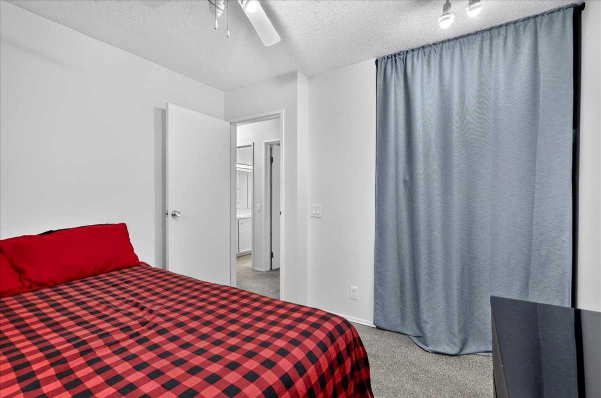305, 11010 Bonaventure Drive SE
