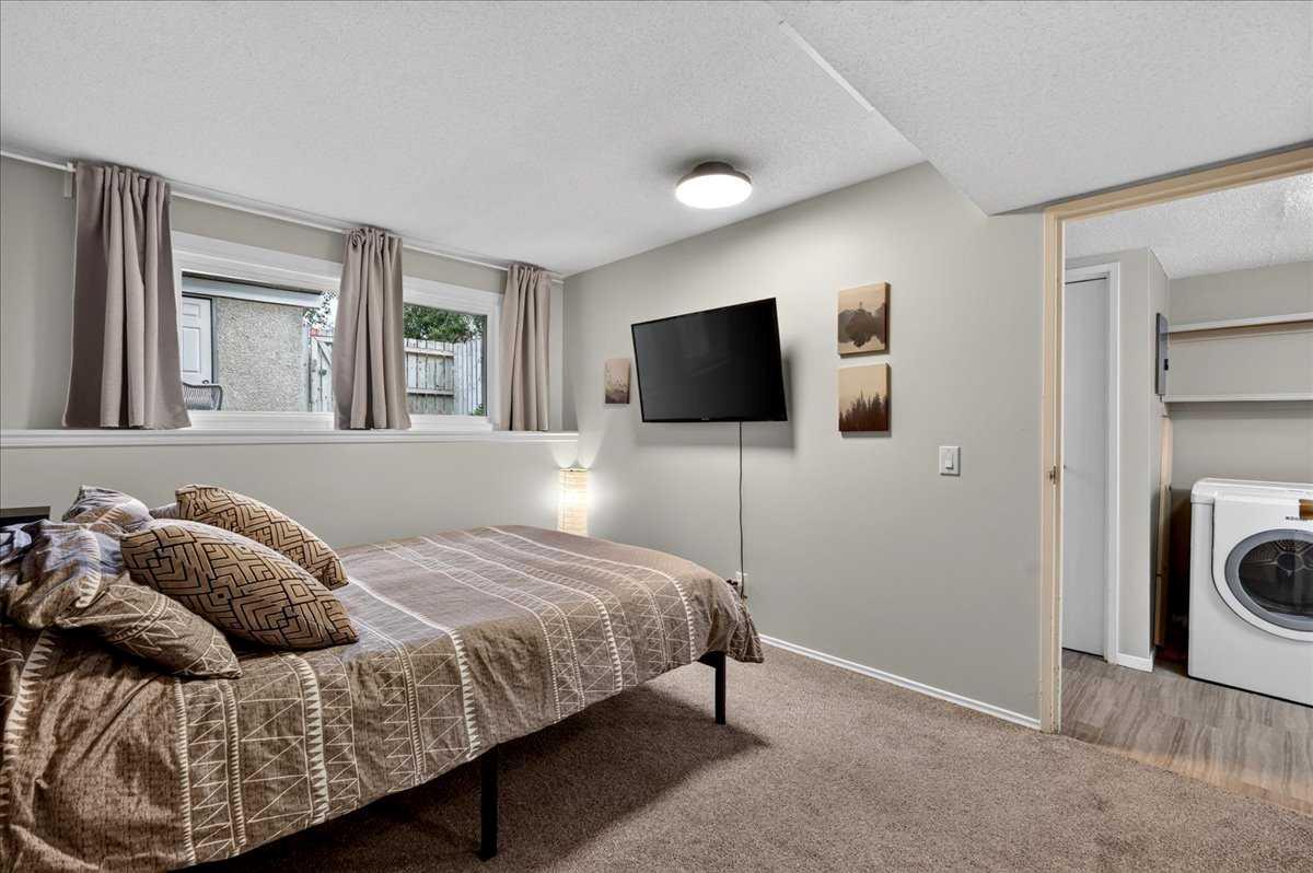 305, 11010 Bonaventure Drive SE