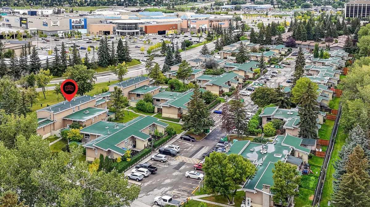 305, 11010 Bonaventure Drive SE