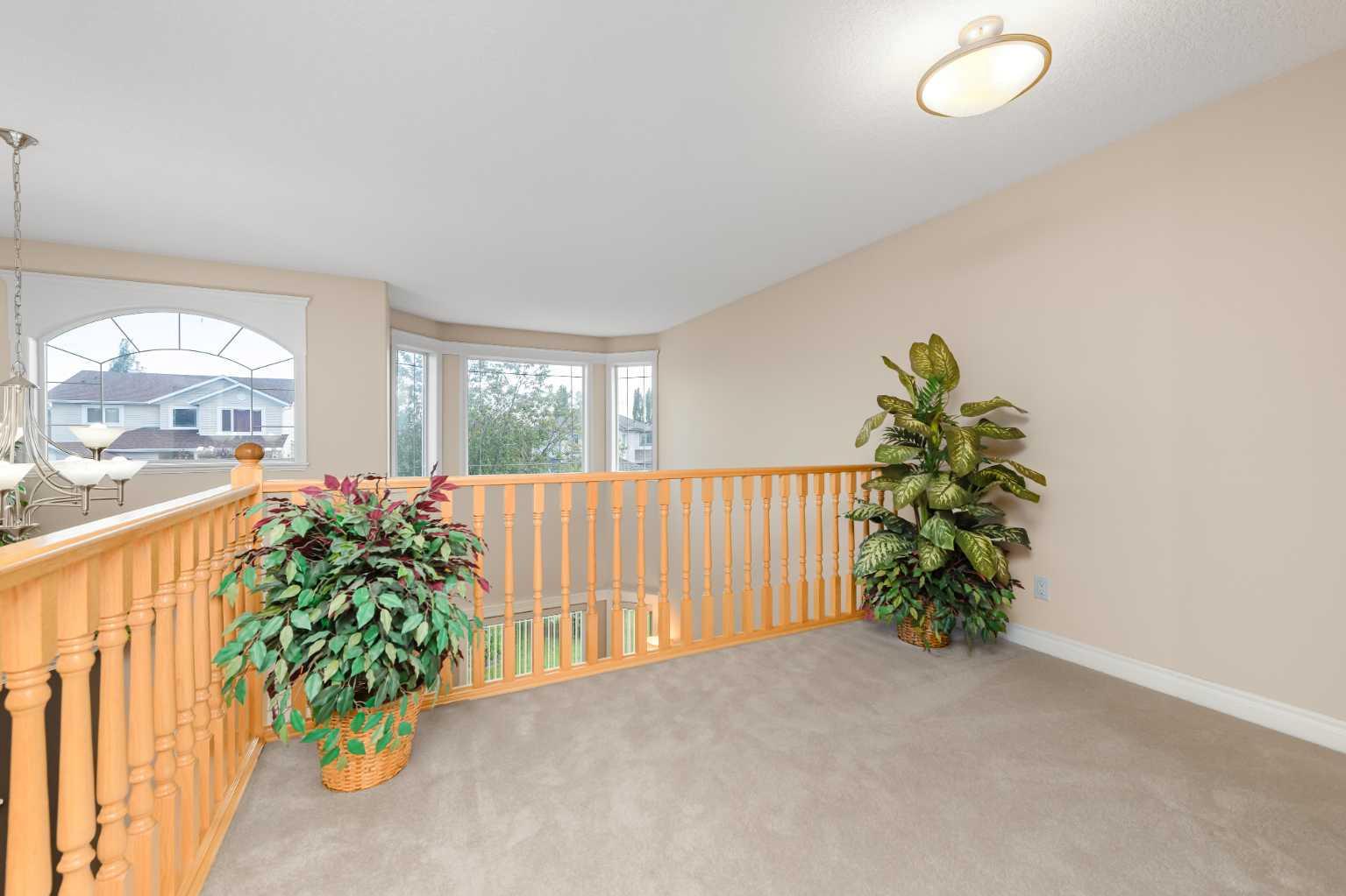 112 Cove Crescent 