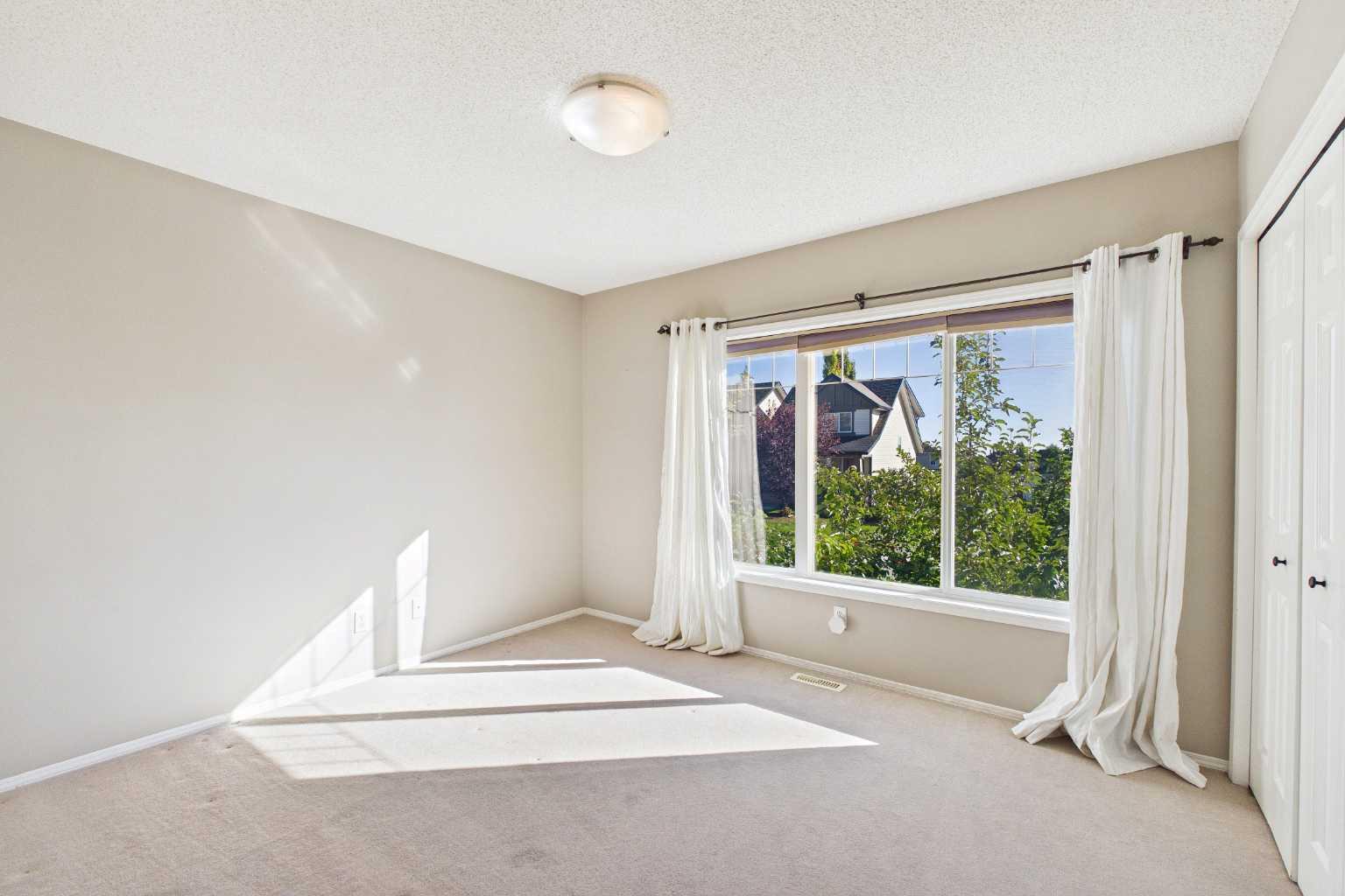 75 Everglen Road SW