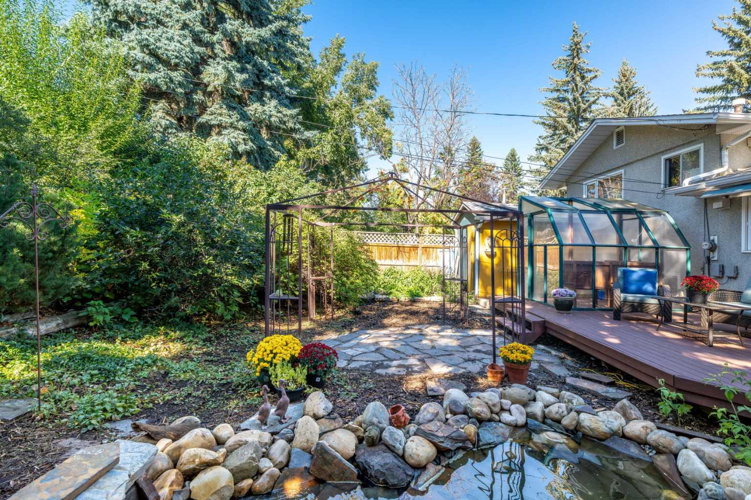 1323 University Drive NW