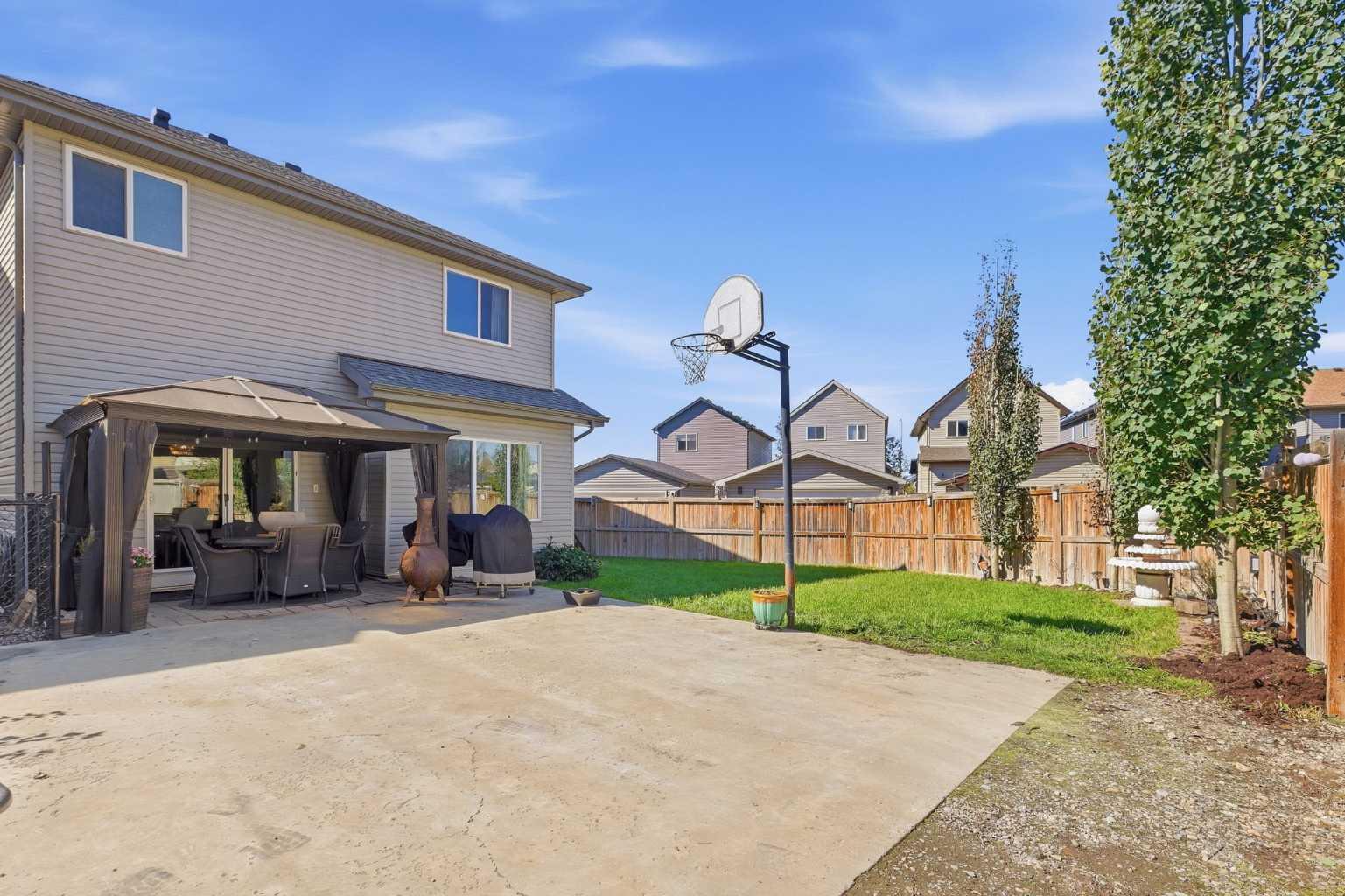 91 Copperpond Terrace SE