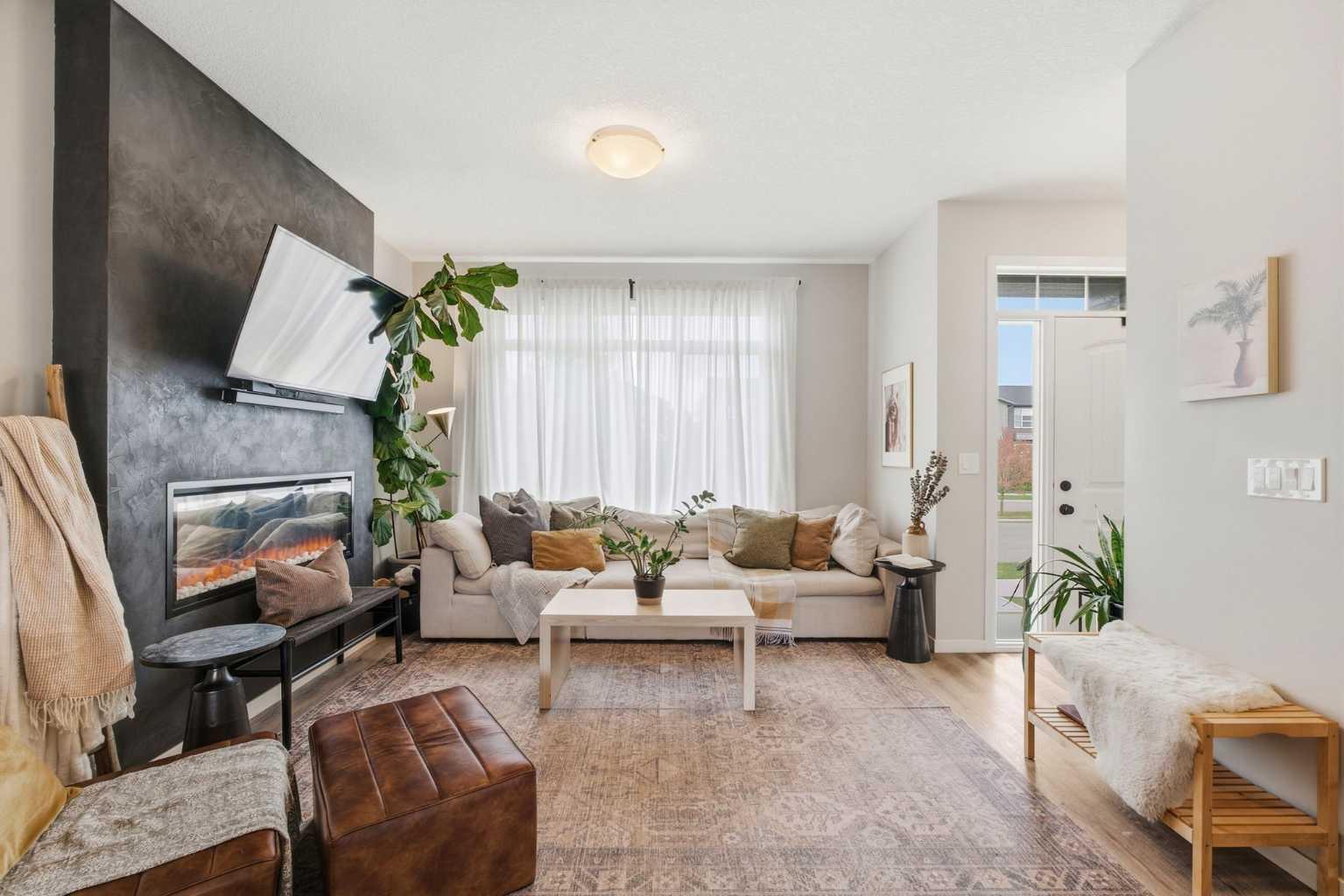 516 West Lakeview Drive 