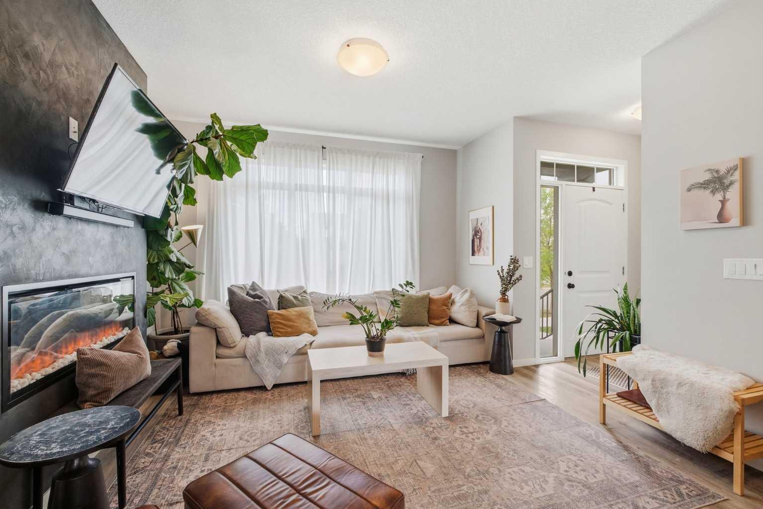 516 West Lakeview Drive 