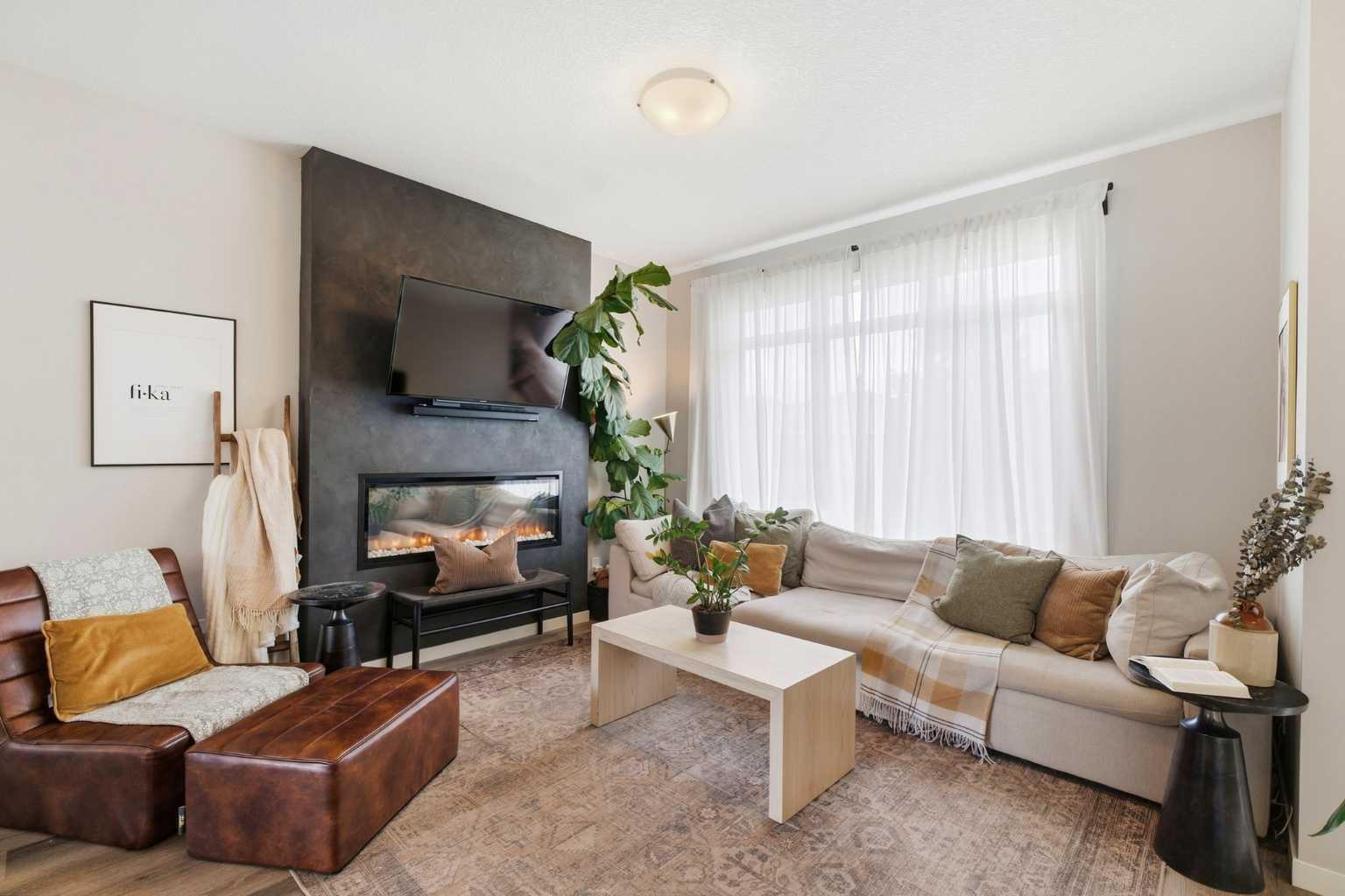 516 West Lakeview Drive 