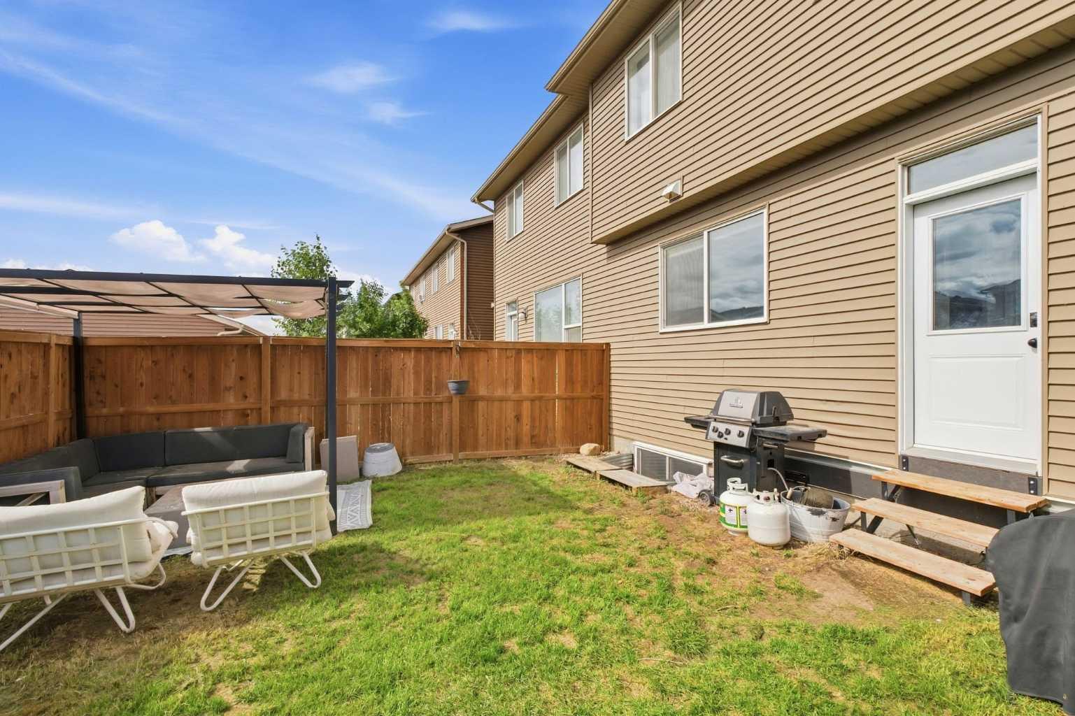 516 West Lakeview Drive 