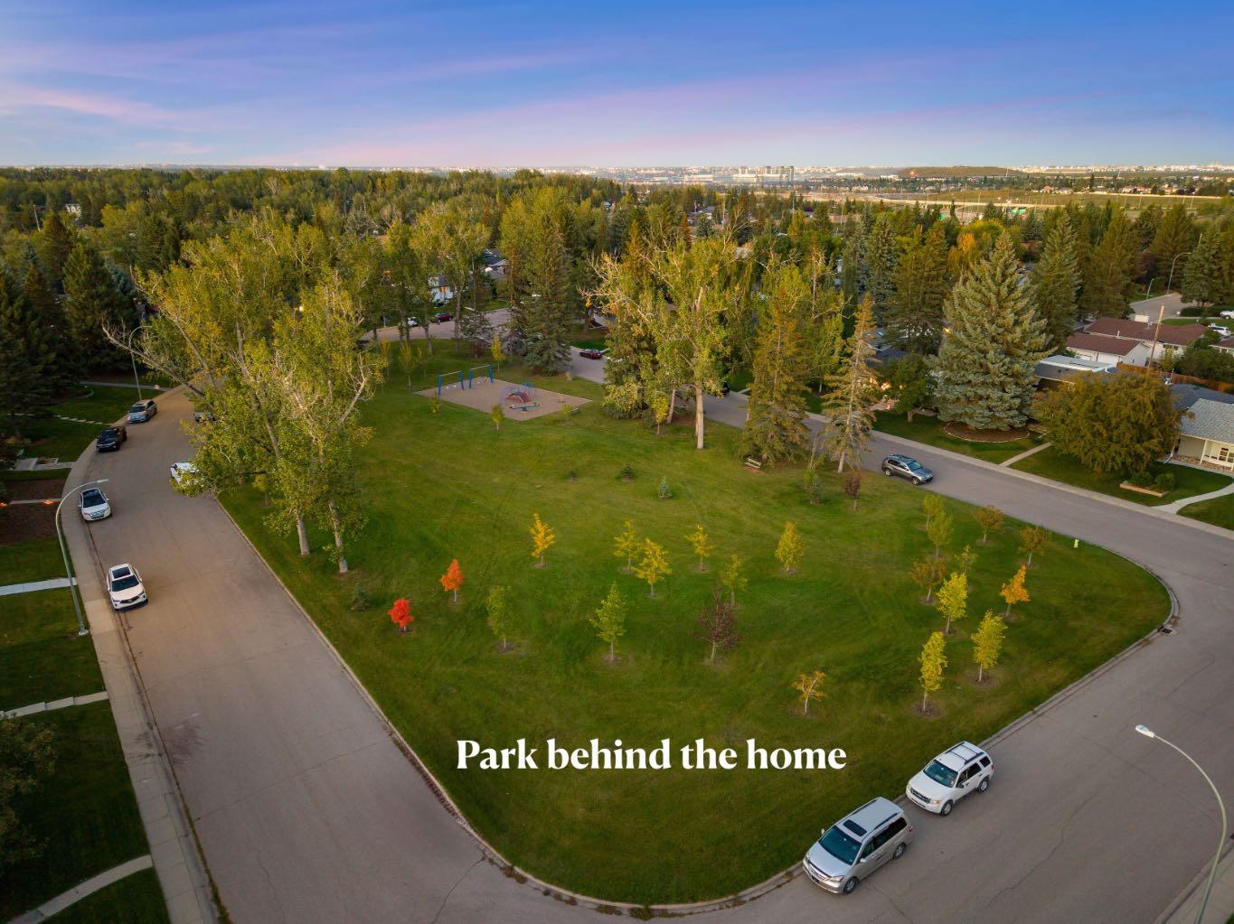 43 Lake Wapta Rise SE