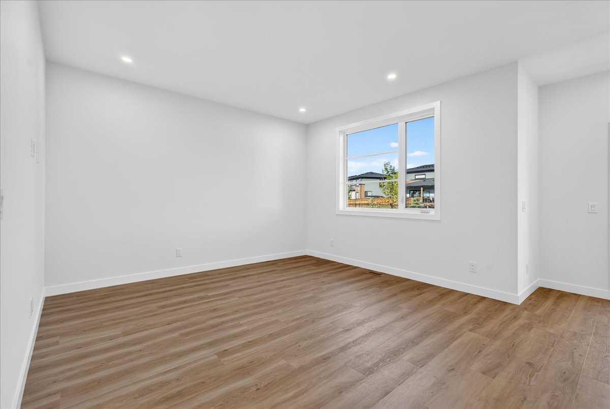 1040 Sailfin Heath 