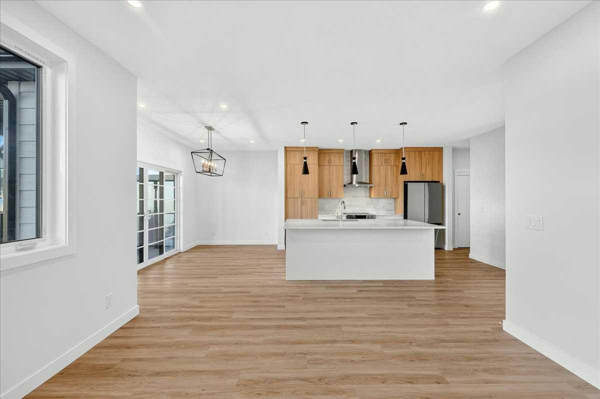 1040 Sailfin Heath 