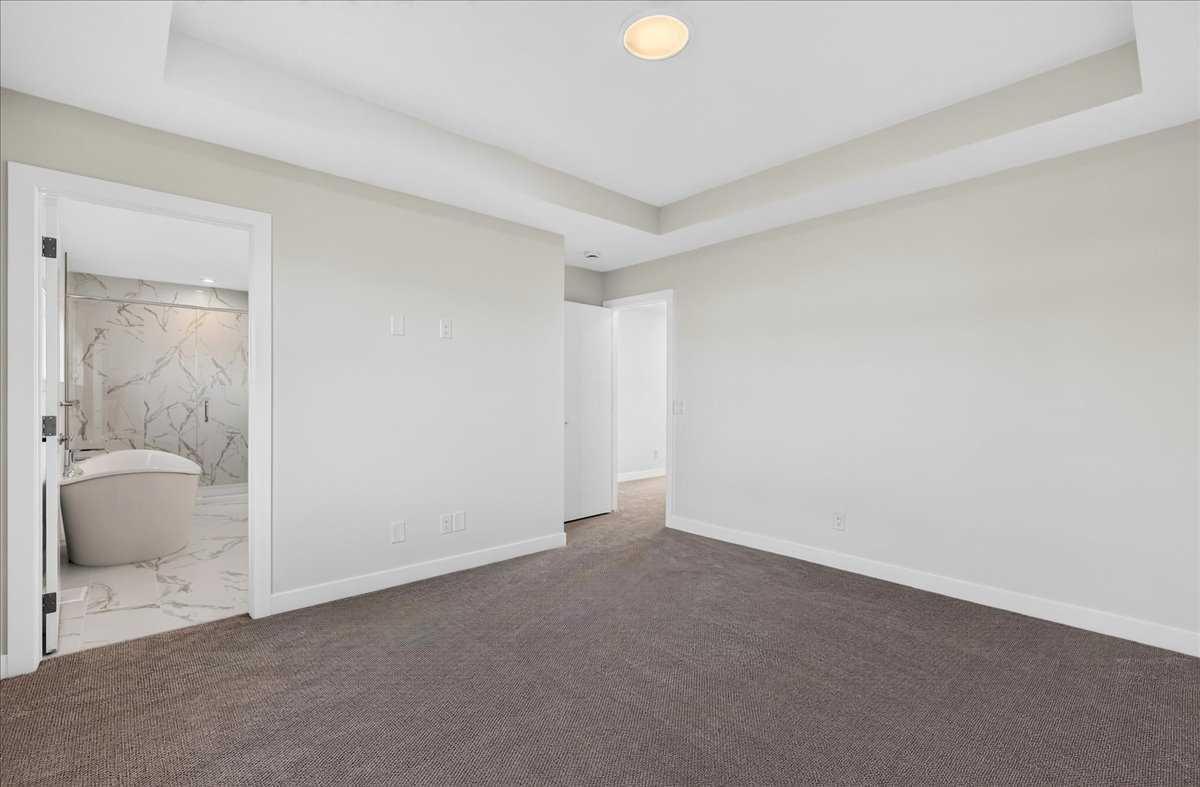 1040 Sailfin Heath 