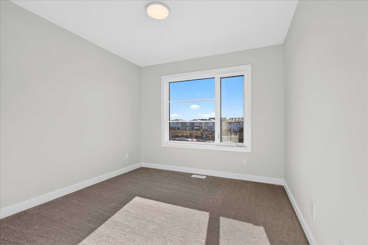 1040 Sailfin Heath 