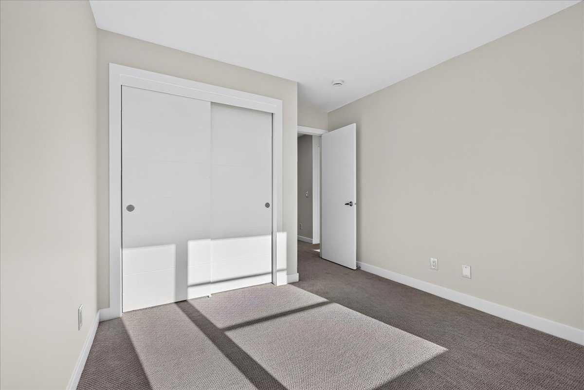 1040 Sailfin Heath 