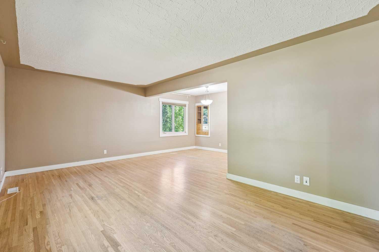 5428 Centre A Street NE