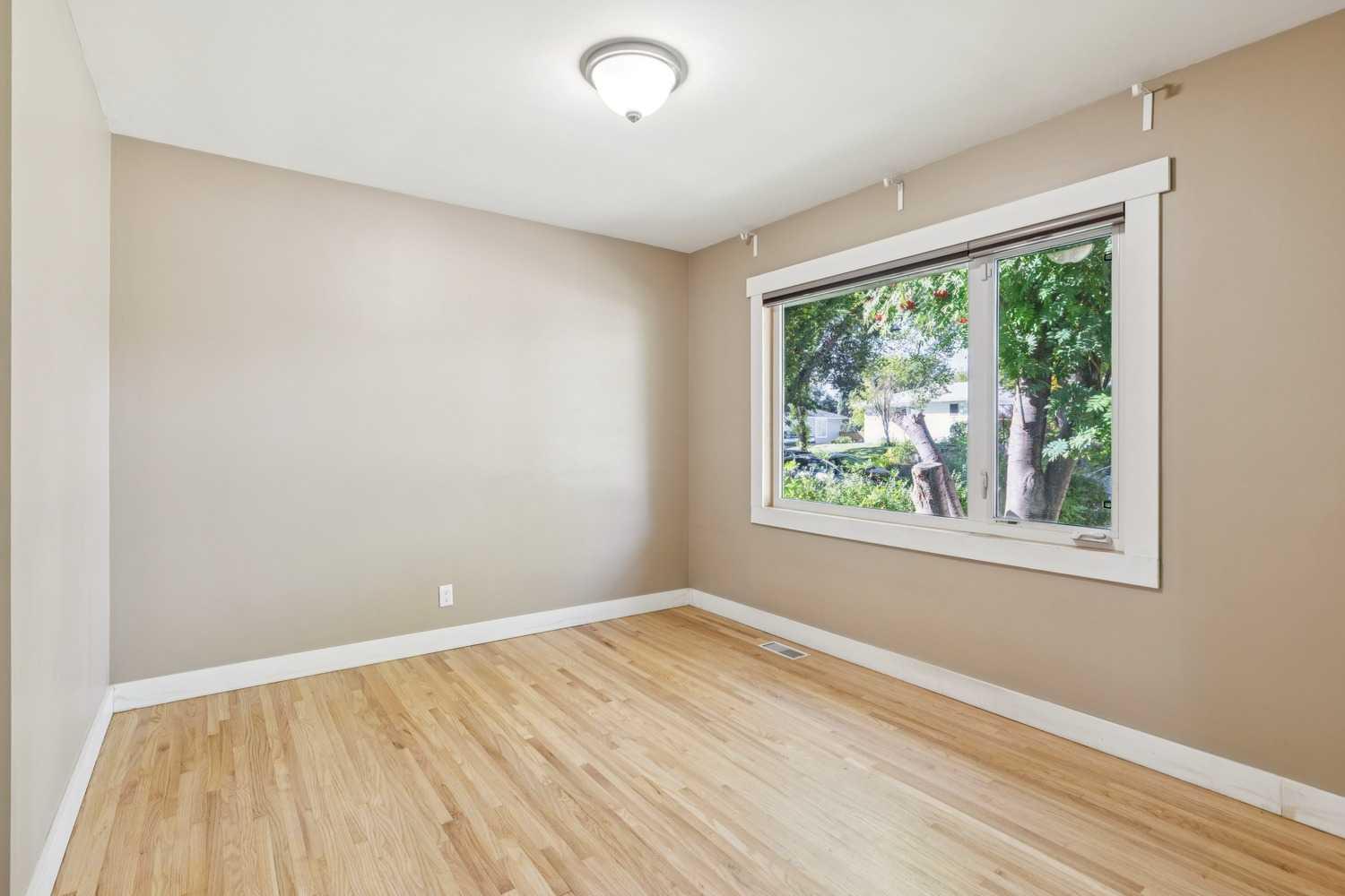 5428 Centre A Street NE