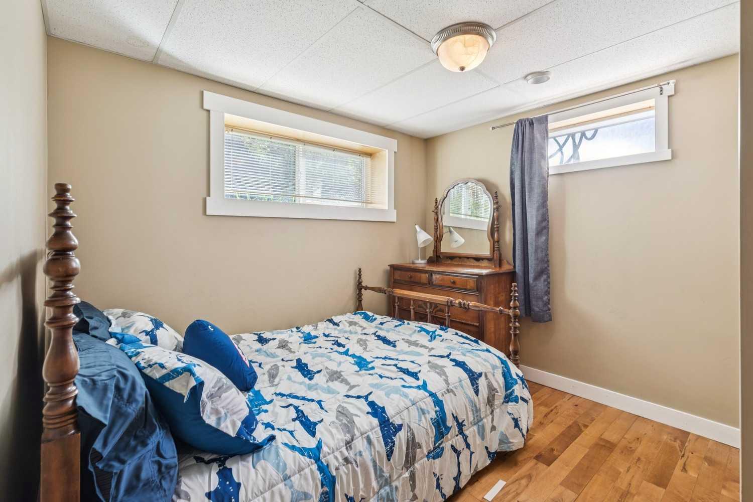 5428 Centre A Street NE