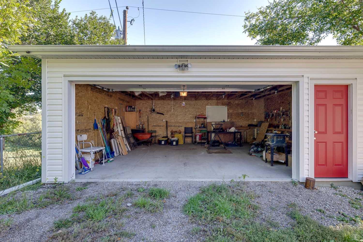 5428 Centre A Street NE