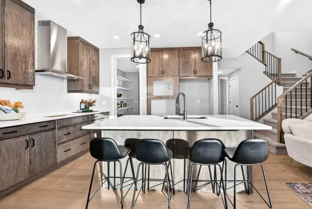 79 Creekside Rise SW