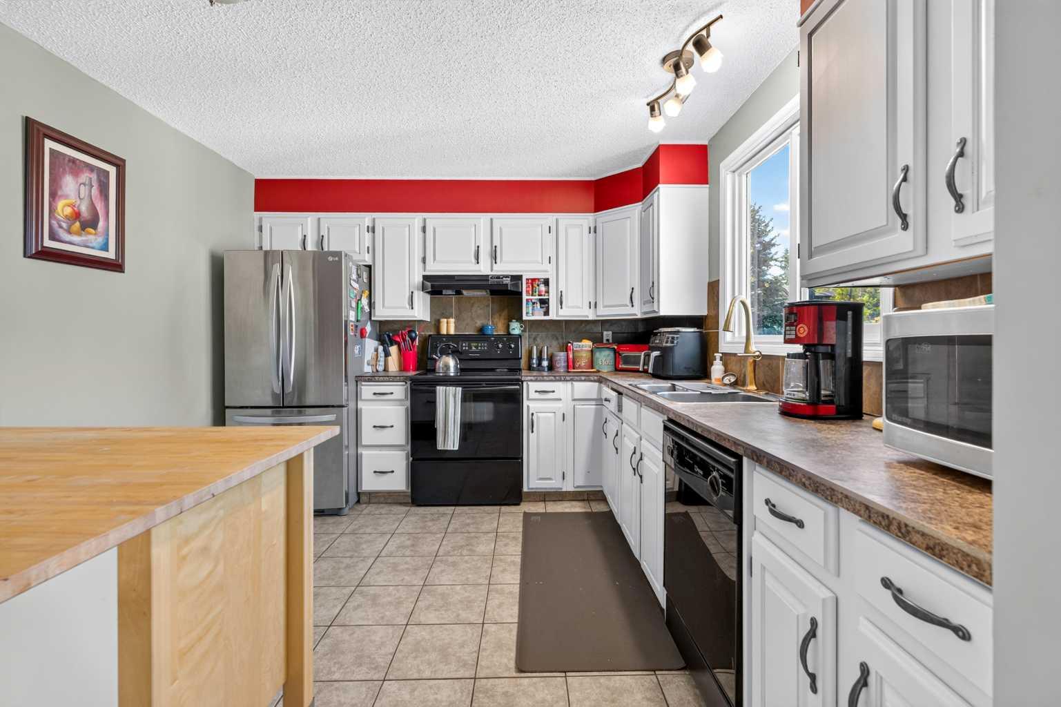 7 Woodbrook Way SW