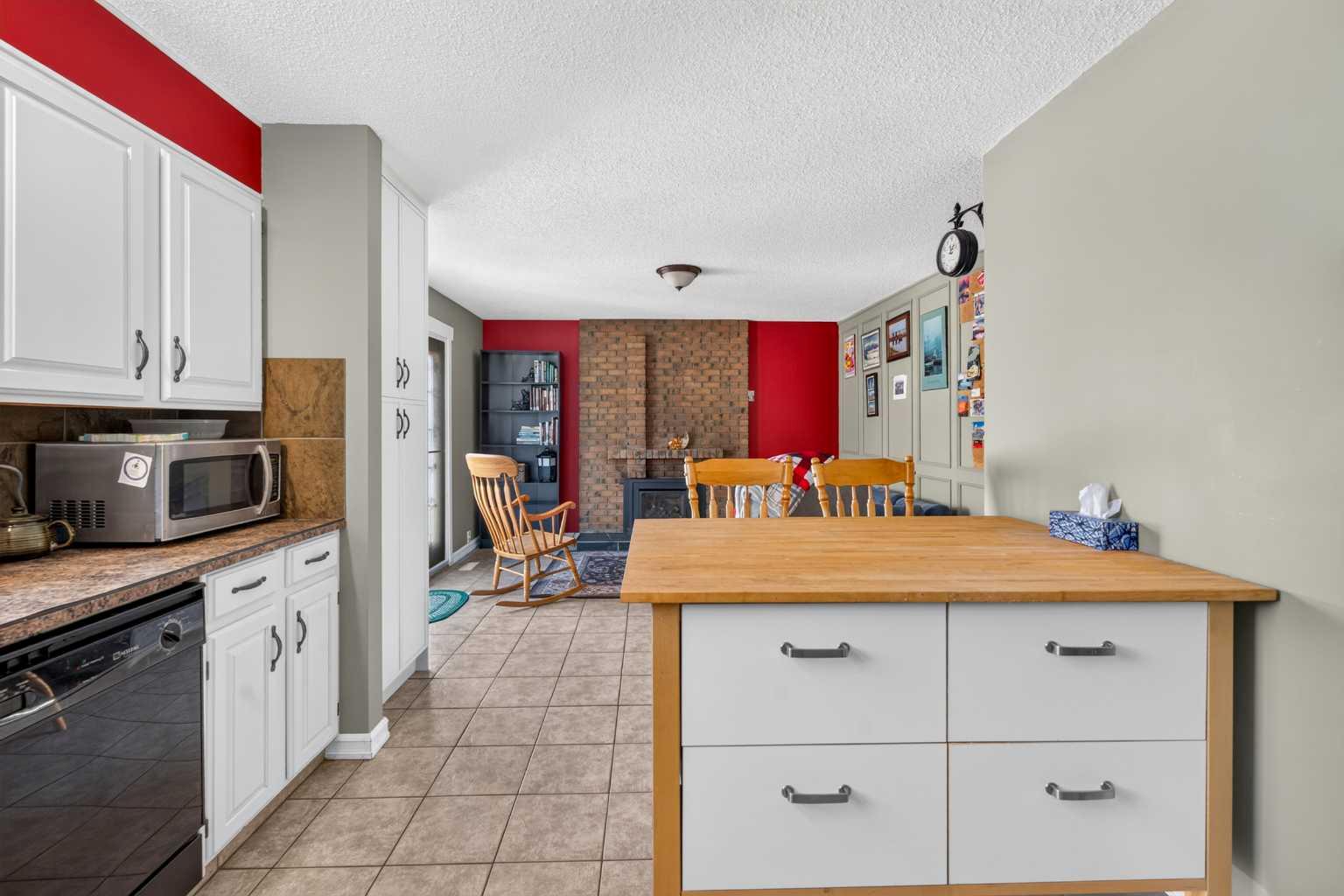 7 Woodbrook Way SW