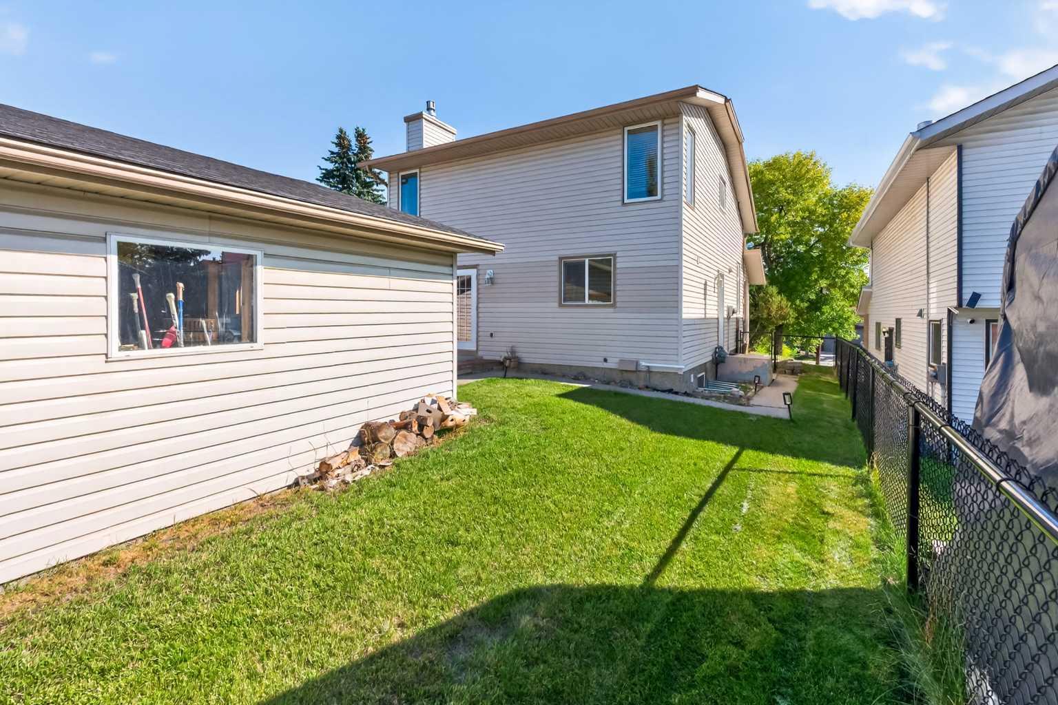 7 Woodbrook Way SW