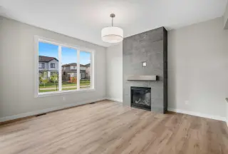 116 Quartz Crescent 